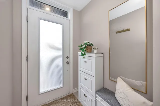 547 Ozawa Private, Ottawa 5
