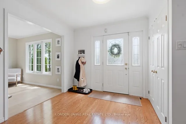 7006 Diane Cres, London South 4