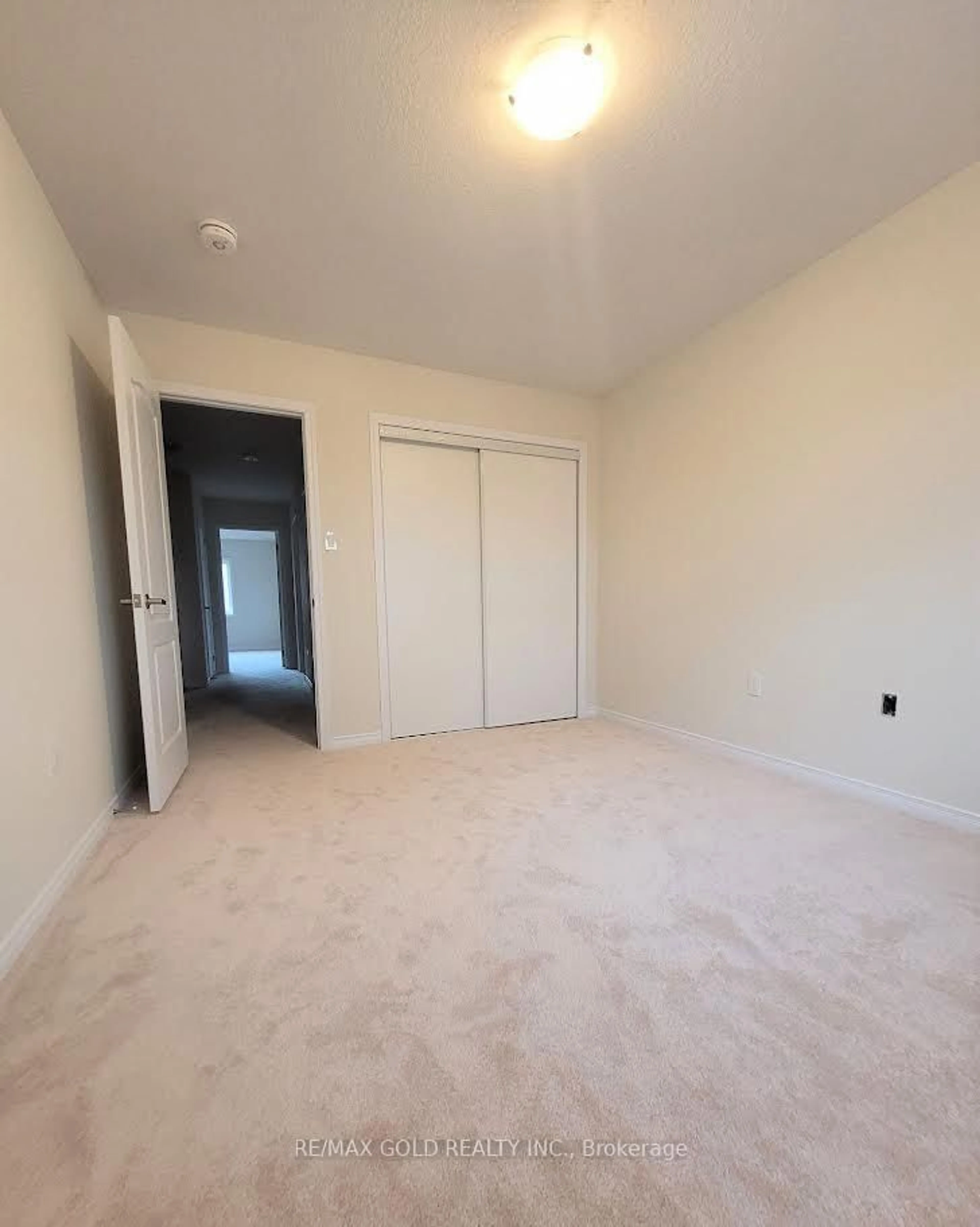 A pic of a room for 11 Amos Ave, Brantford Ontario N3T 0V4