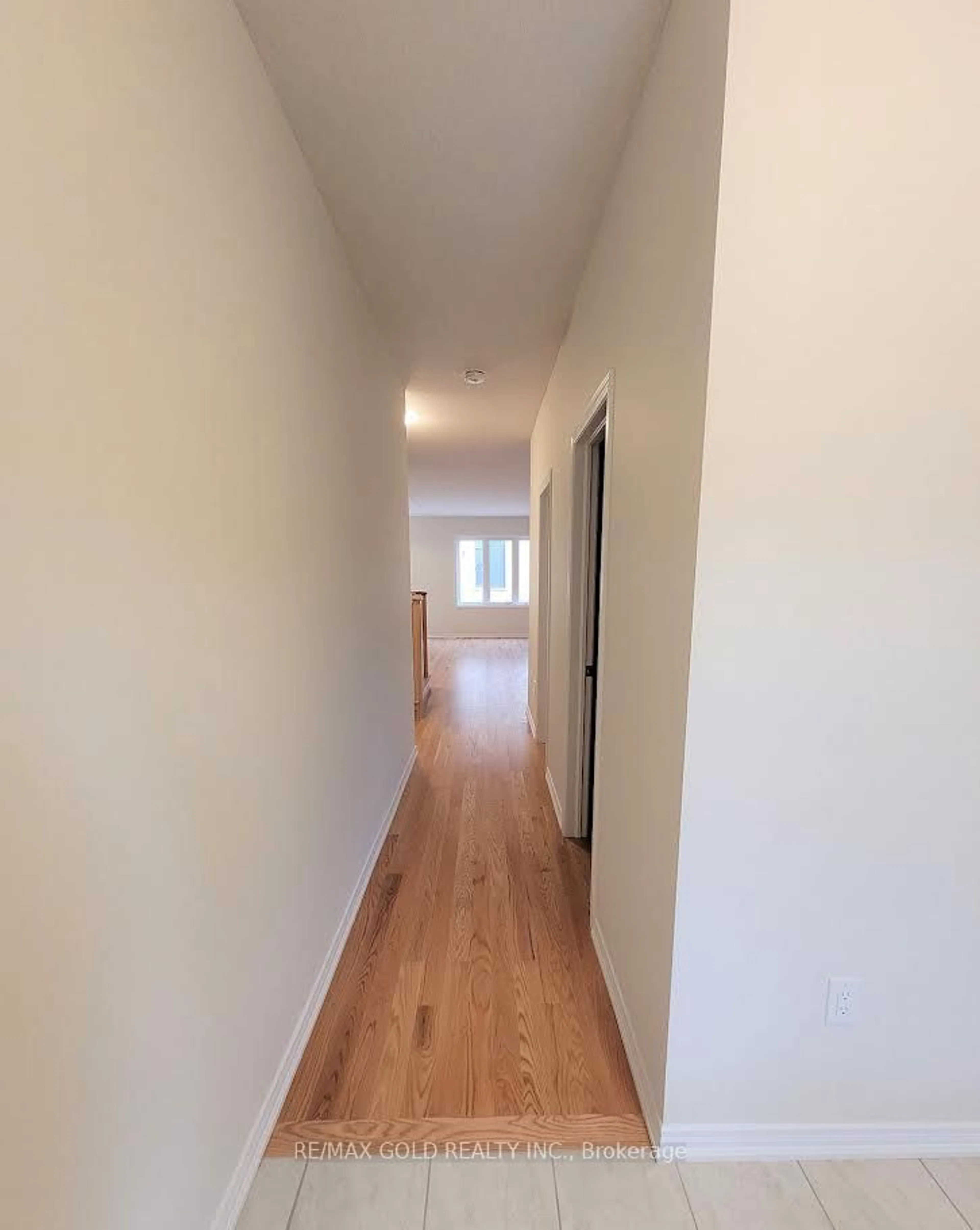 A pic of a room for 11 Amos Ave, Brantford Ontario N3T 0V4