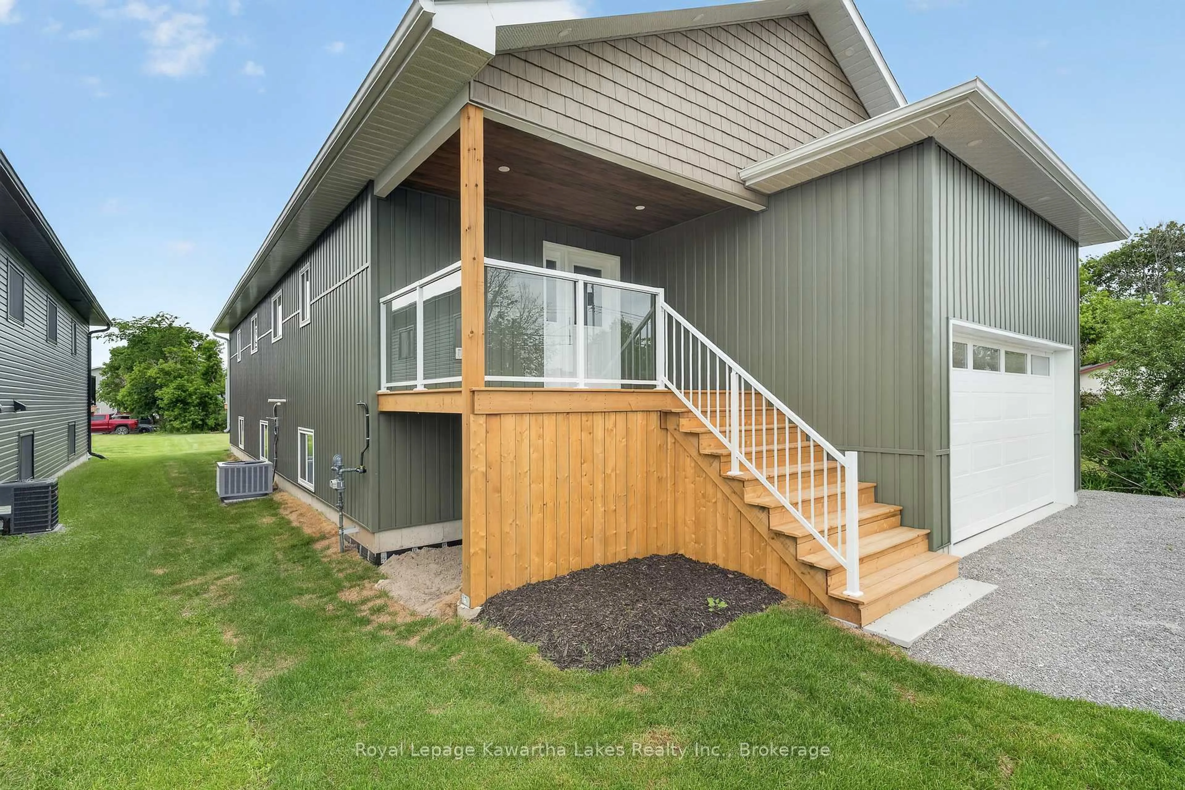 Home with vinyl exterior material, unknown for 22 Murray St, Kawartha Lakes Ontario K0M 1N0