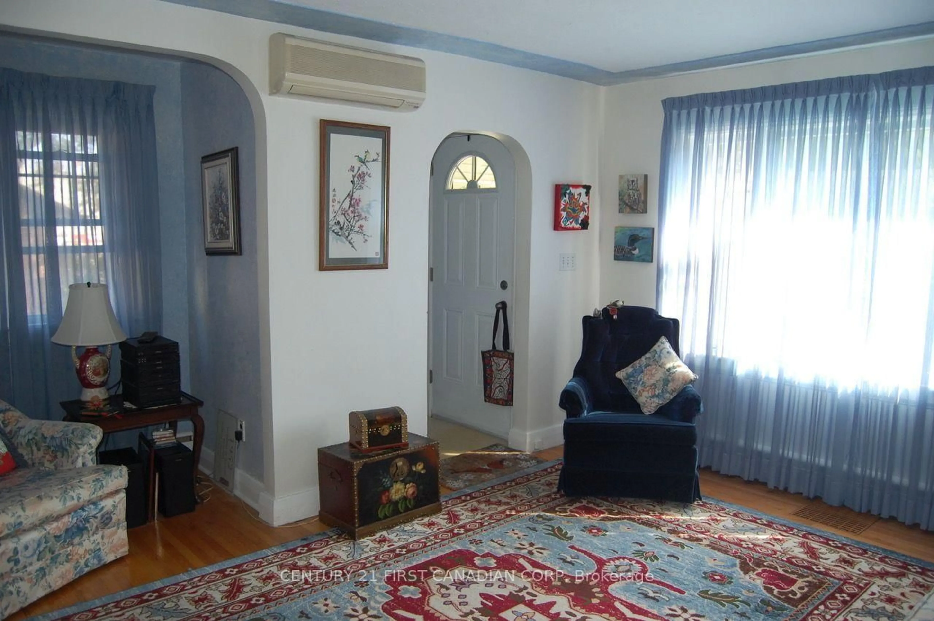 Living room with furniture, unknown for 166 Foster Ave, London North Ontario N6H 2L1