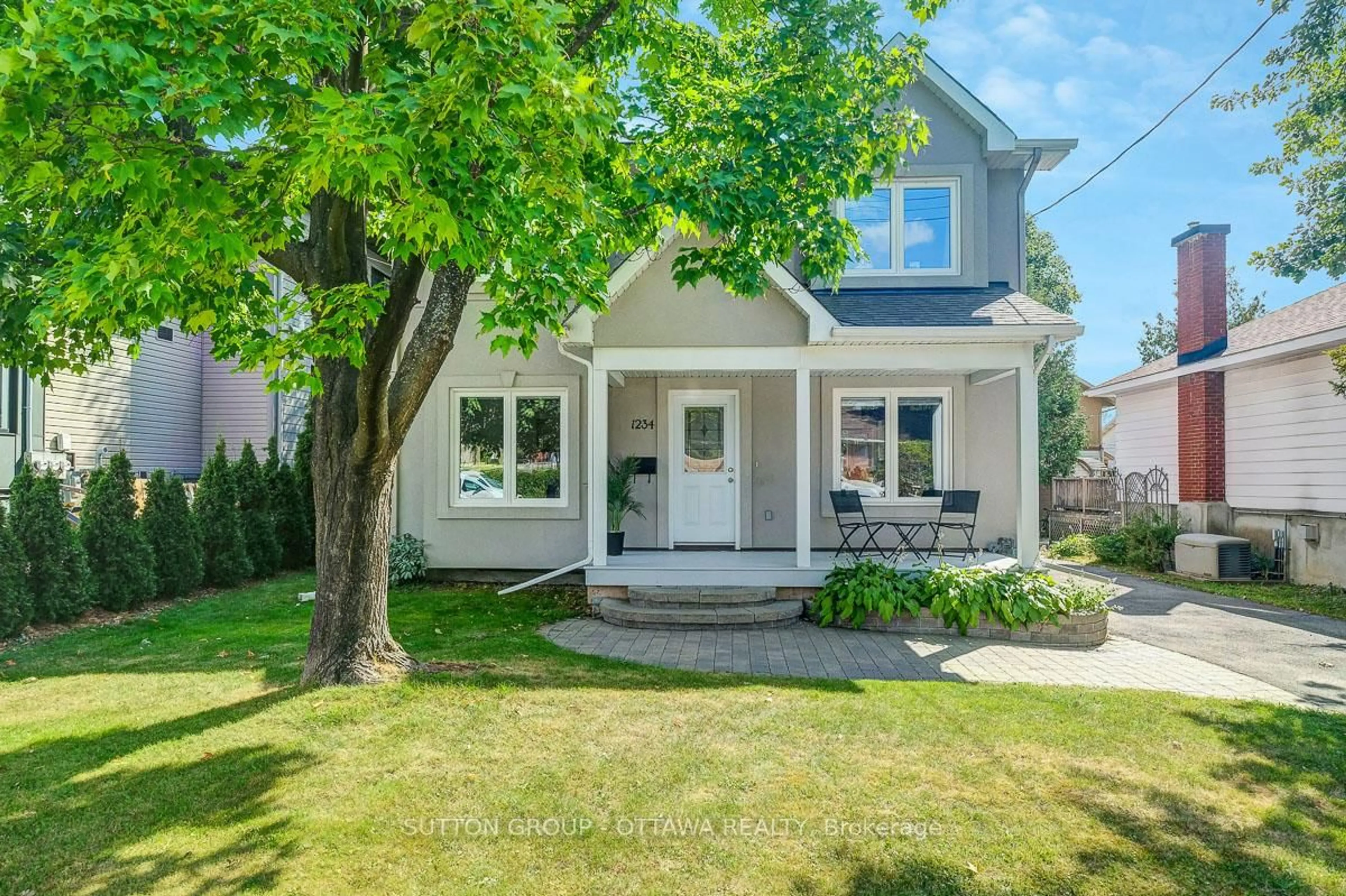 Home with vinyl exterior material, street for 1234 Anoka St, Ottawa Ontario K1V 6C6