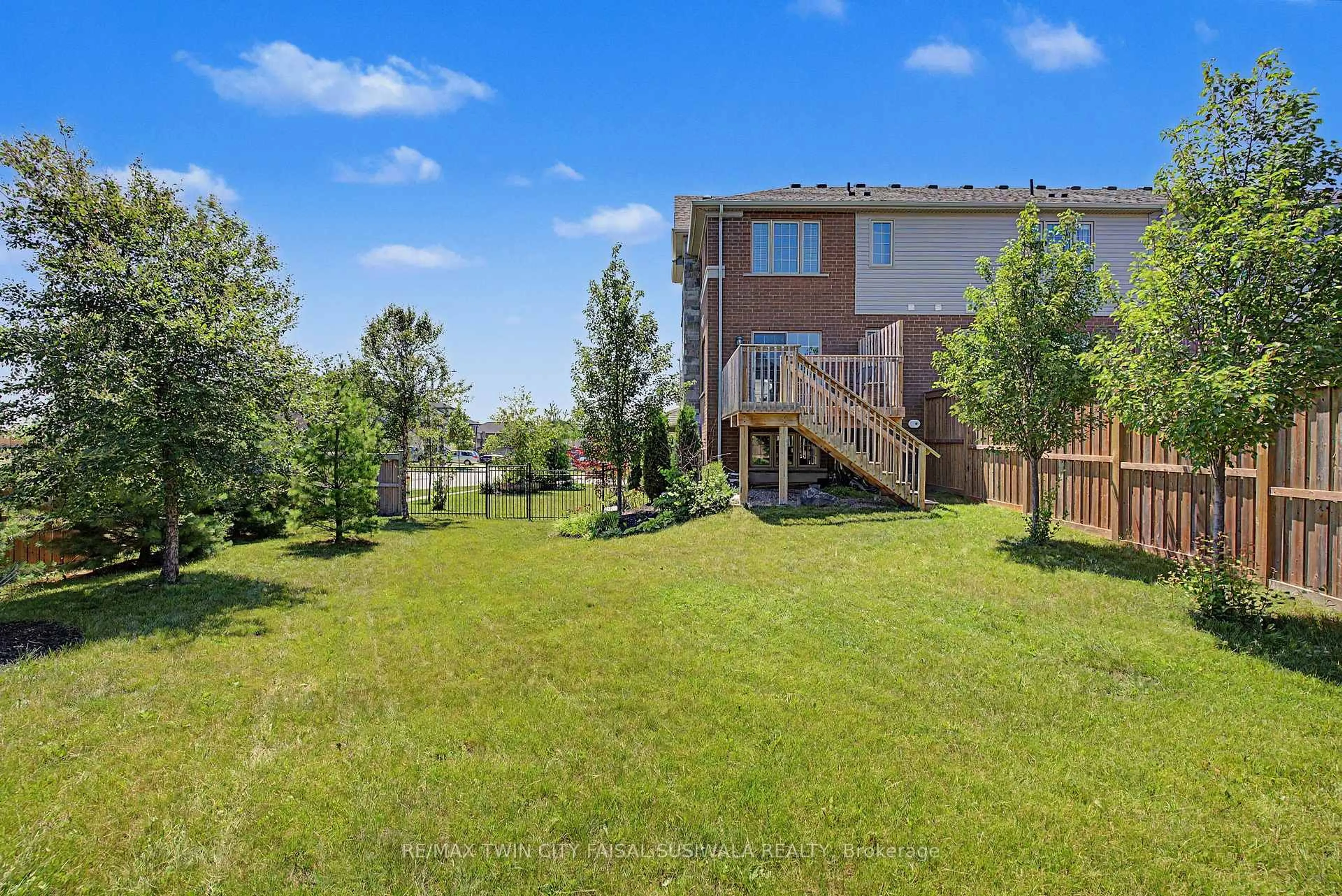 Unknown for 41 Sportsman Hill St, Kitchener Ontario N2P 0J4
