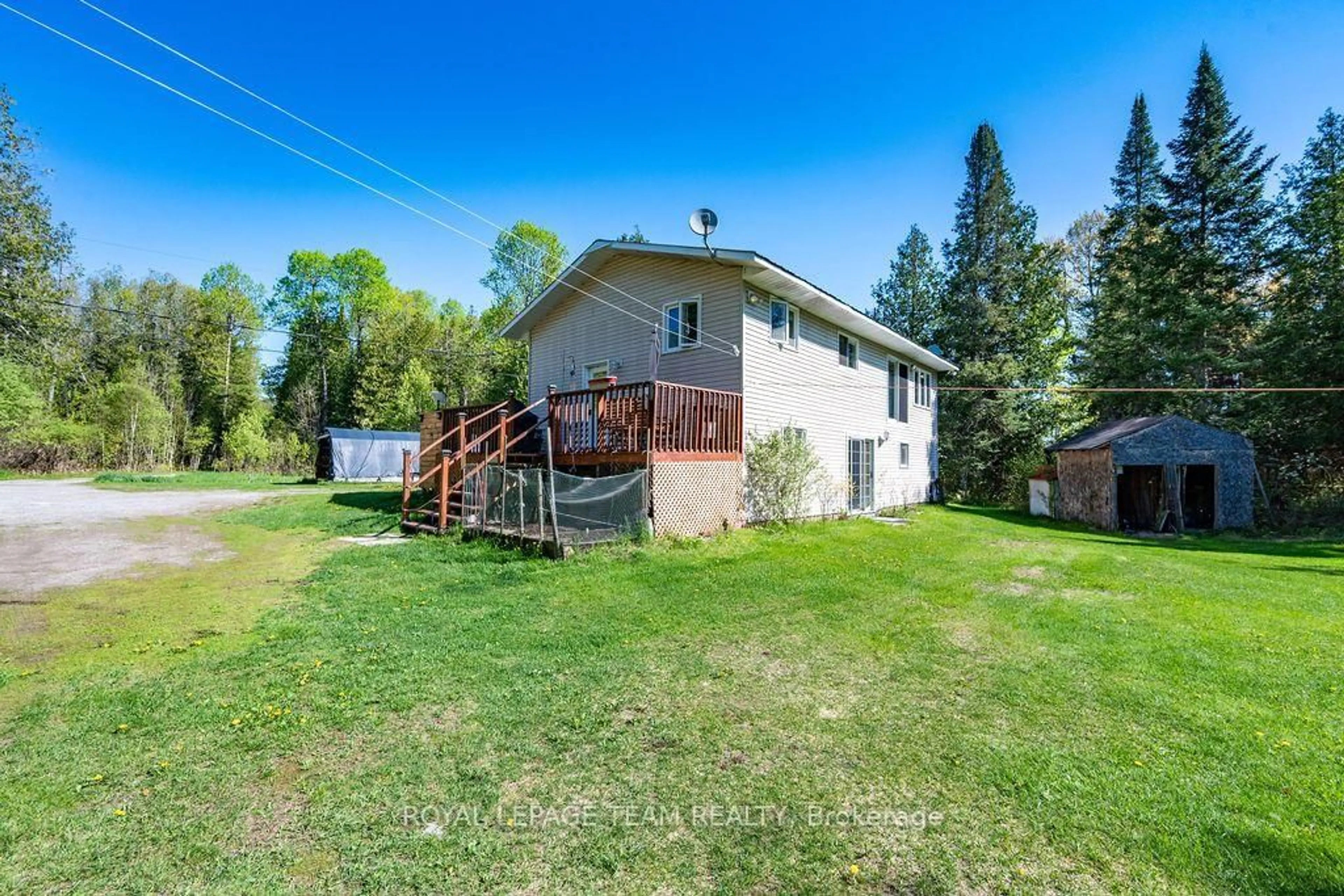 A pic from outside/outdoor area/front of a property/back of a property/a pic from drone, water/lake/river/ocean view for 41 Harrison Tr, Griffith Ontario K0J 2R0