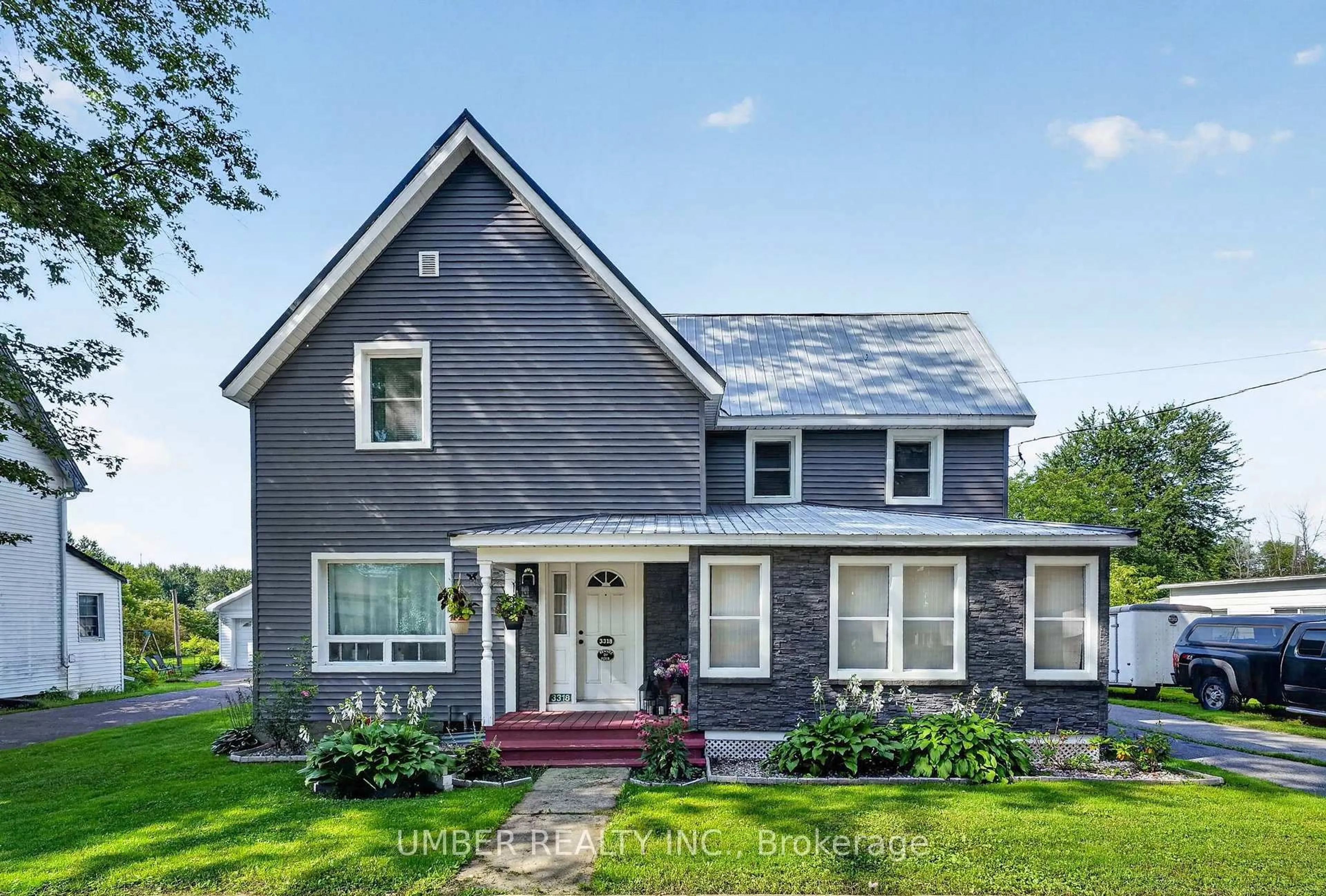 Home with vinyl exterior material, street for 3318 Main St, North Stormont Ontario K0C 1C0