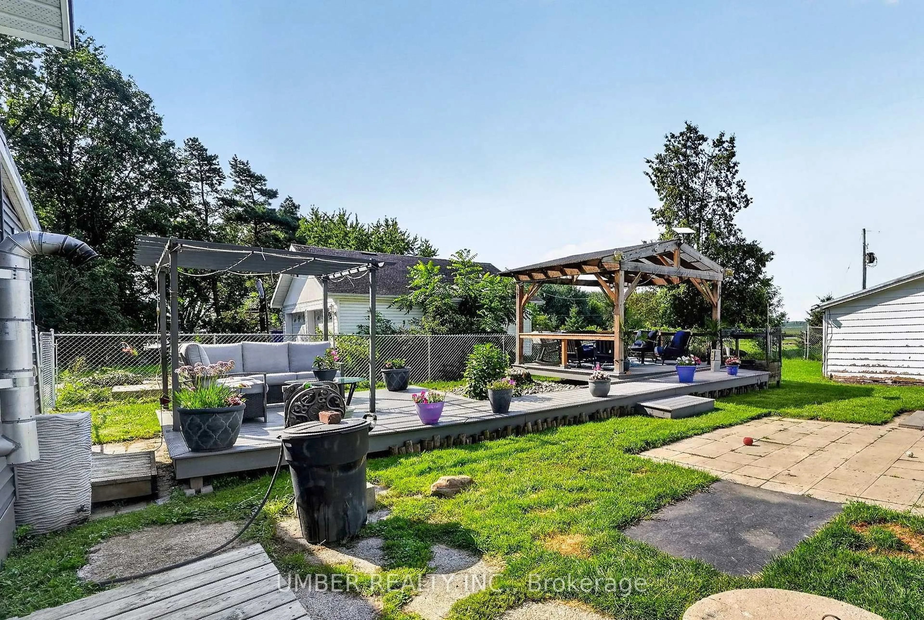 Patio, unknown for 3318 Main St, North Stormont Ontario K0C 1C0