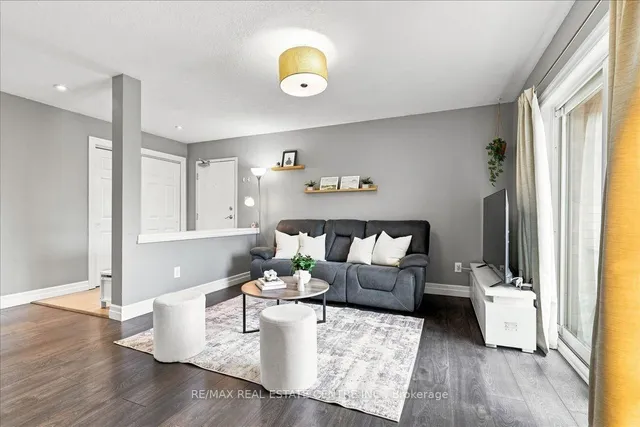 1522 King St #403, Kitchener 5