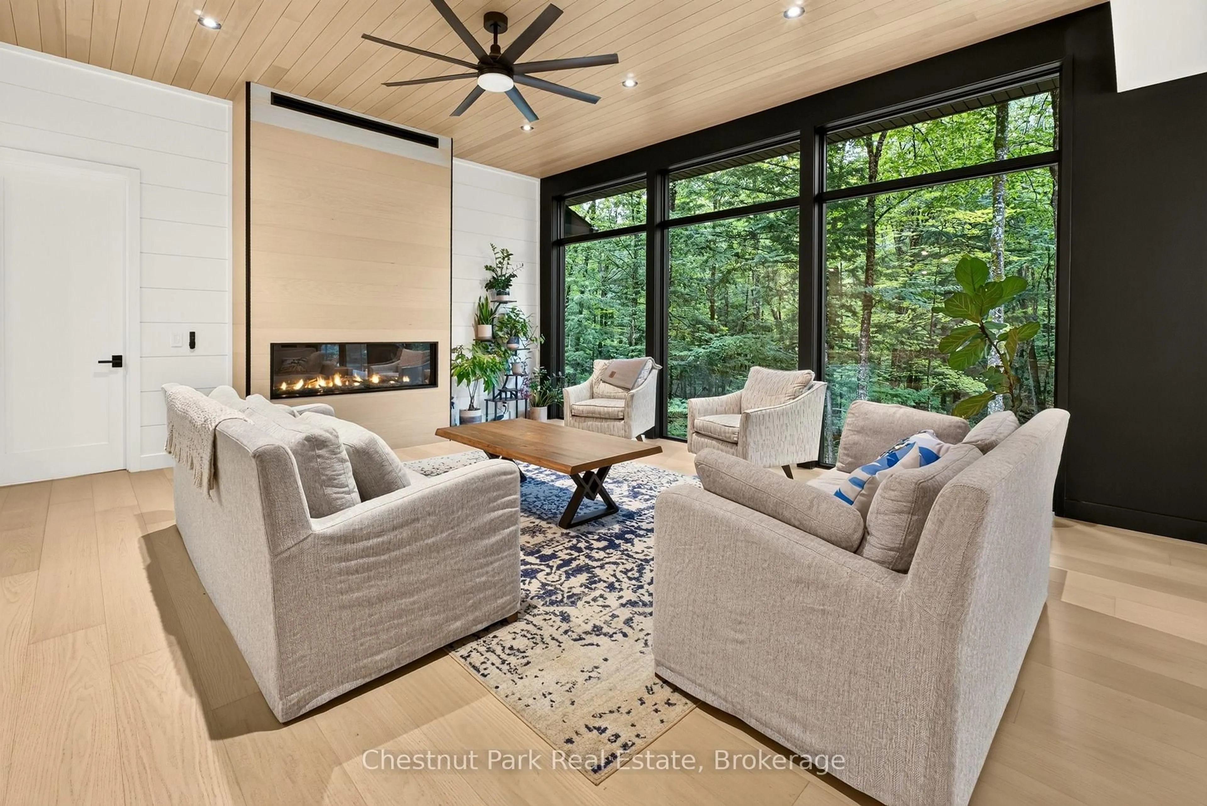 Living room with furniture, unknown for 1267 Dawson Rd, Muskoka Lakes Ontario P0B 1M0
