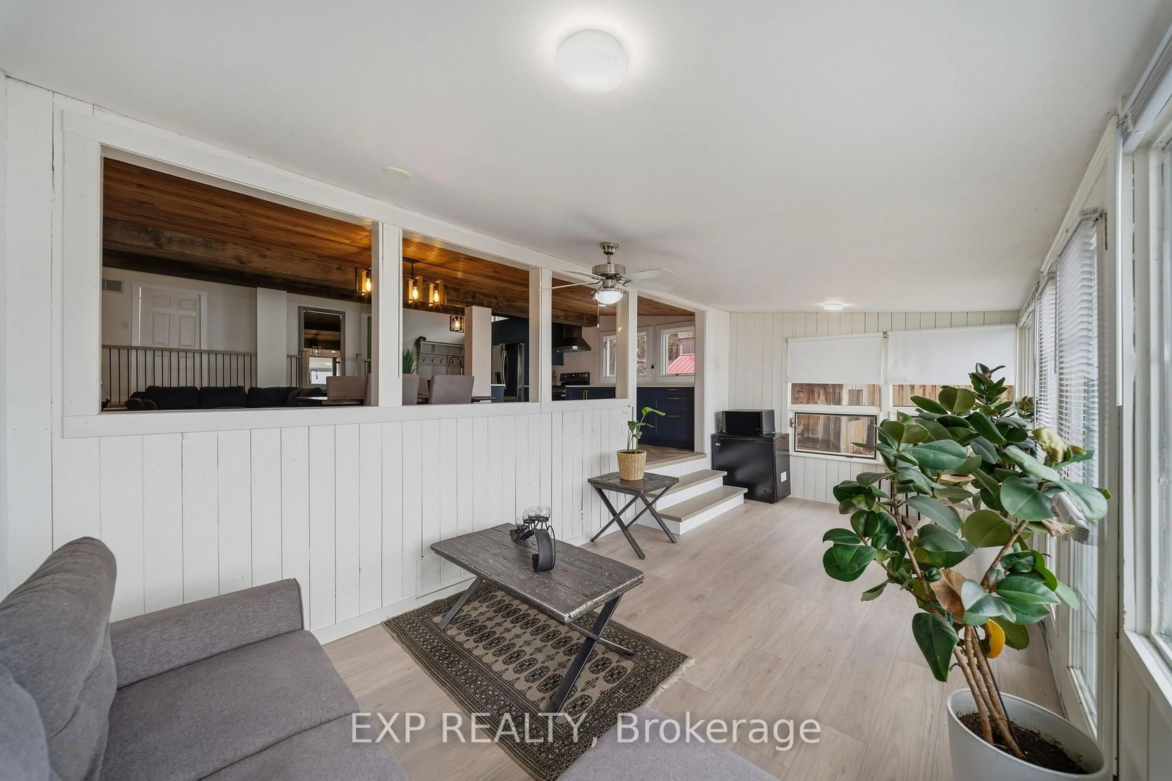 Unknown for 15 Neely St, Ottawa Ontario K0A 1T0