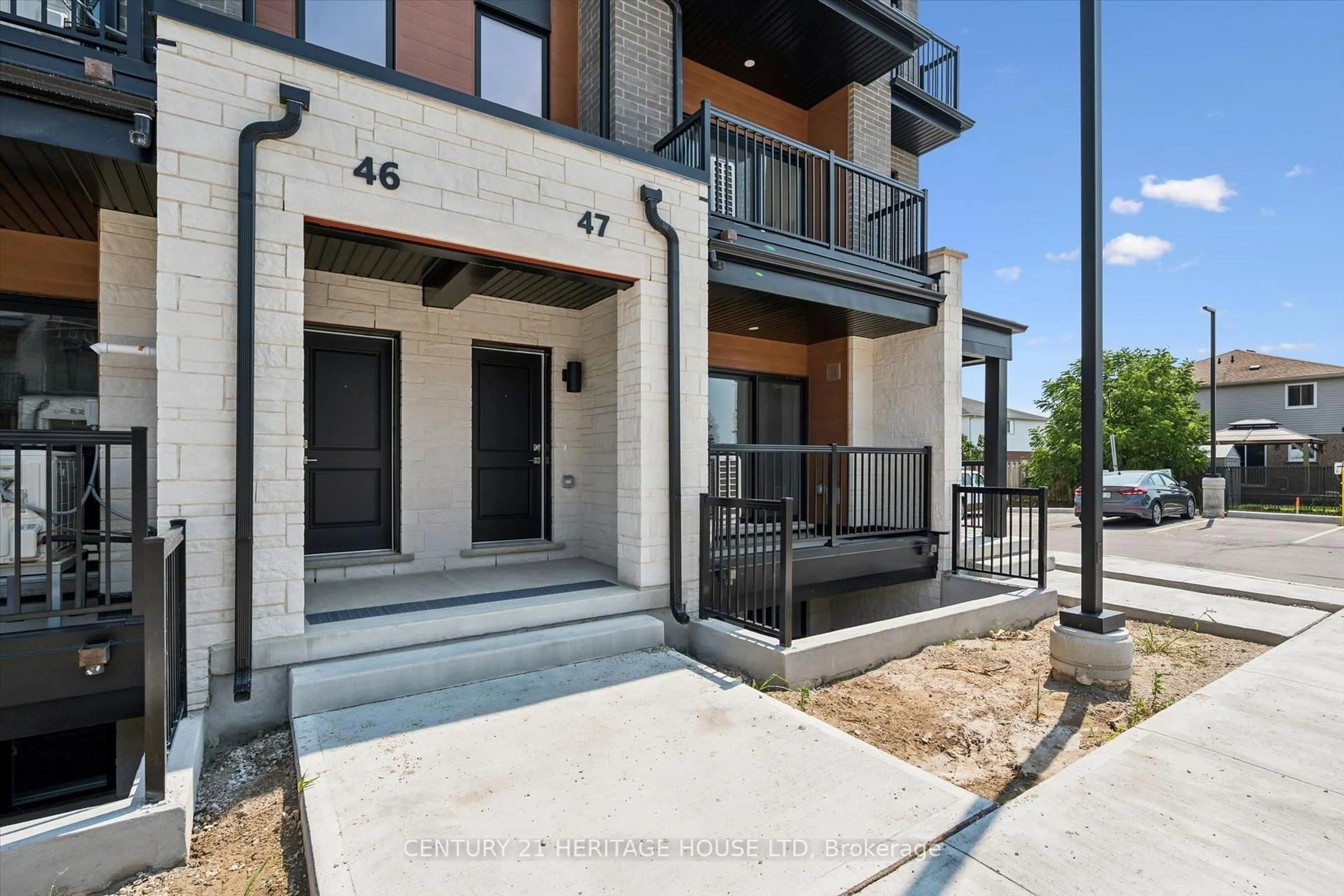 Unknown for 525 Erinbrook Dr #B047, Kitchener Ontario N2E 0L4