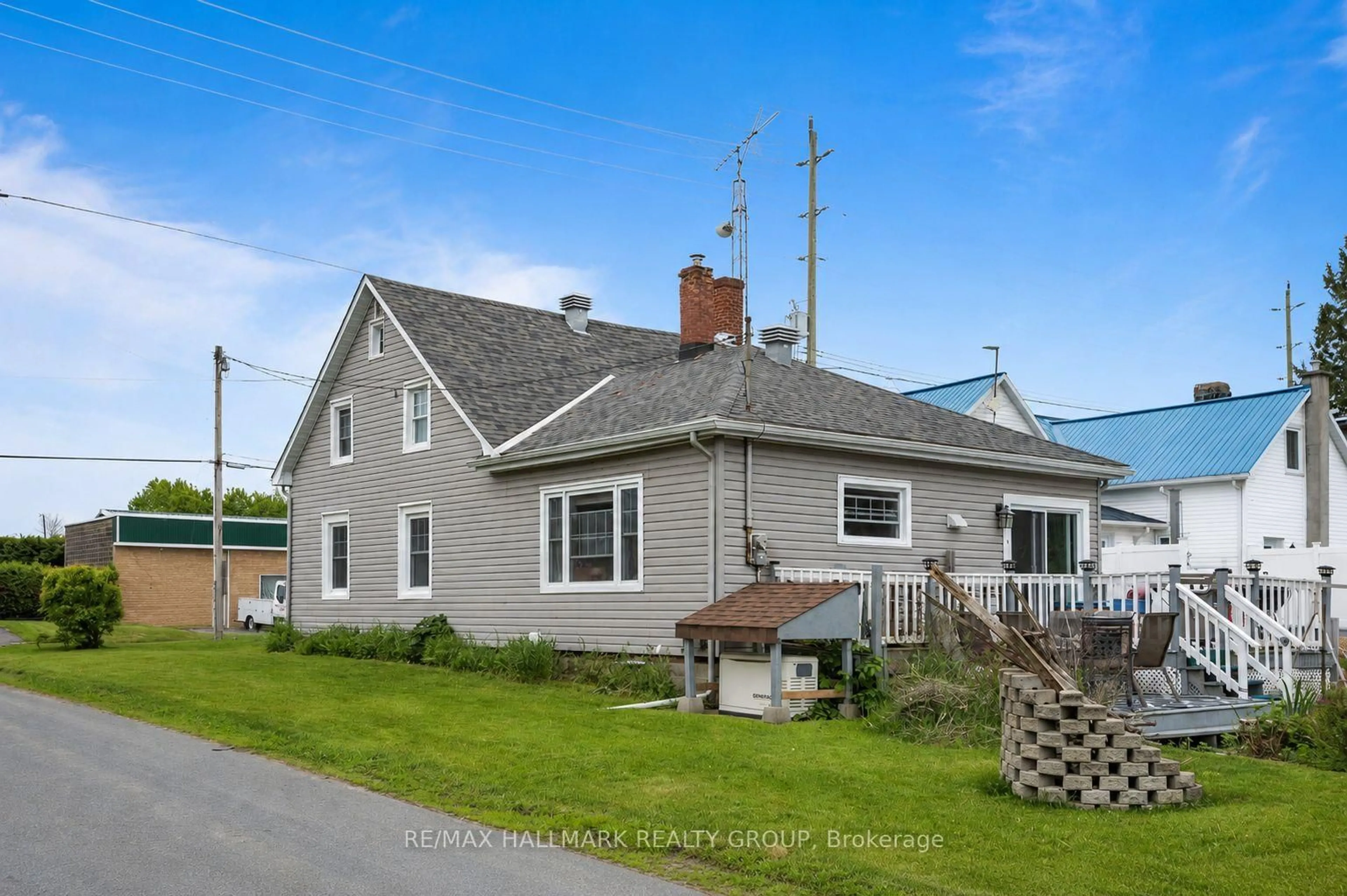 A pic from outside/outdoor area/front of a property/back of a property/a pic from drone, street for 1127 Labrosse Rd, Hawkesbury Ontario K0B 1P0