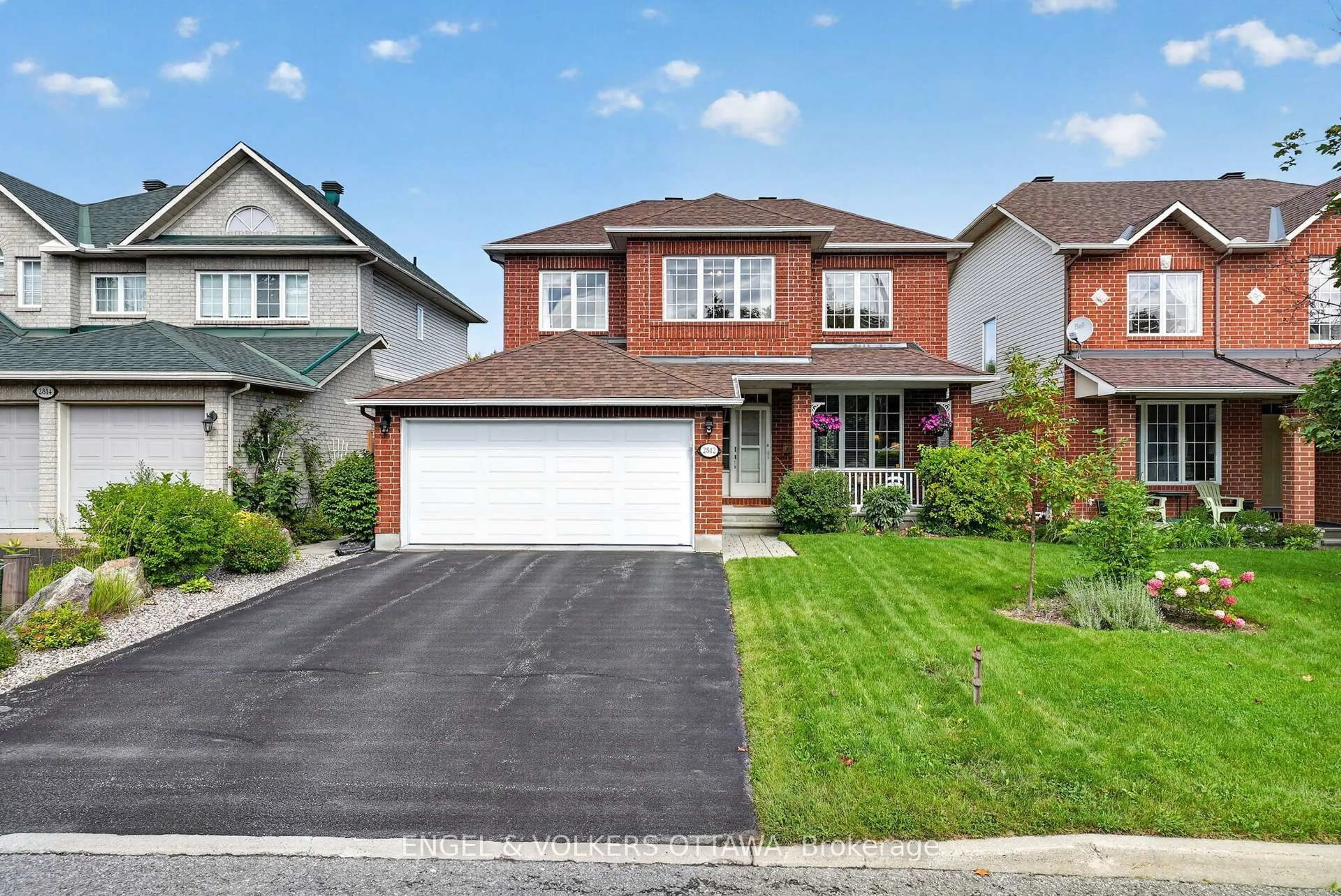 Home with brick exterior material, street for 2812 Hank Rivers Dr, Ottawa Ontario K1T 4A2
