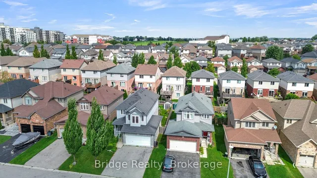 880 Frontenac Cres, Woodstock 2