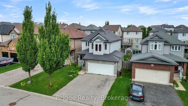880 Frontenac Cres, Woodstock 5