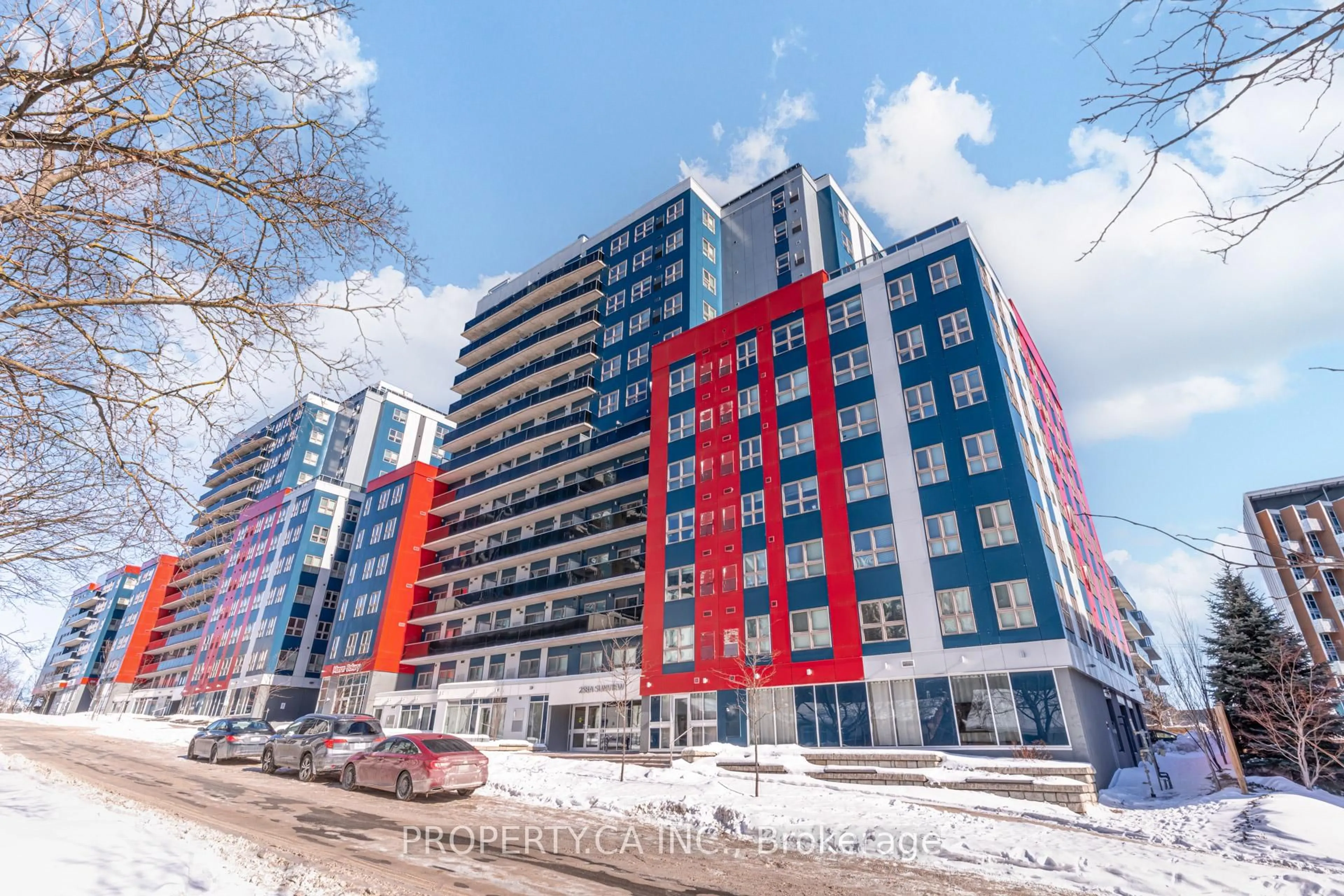 A pic from outside/outdoor area/front of a property/back of a property/a pic from drone, building for 258A Sunview St #161, Waterloo Ontario N2L 0H6