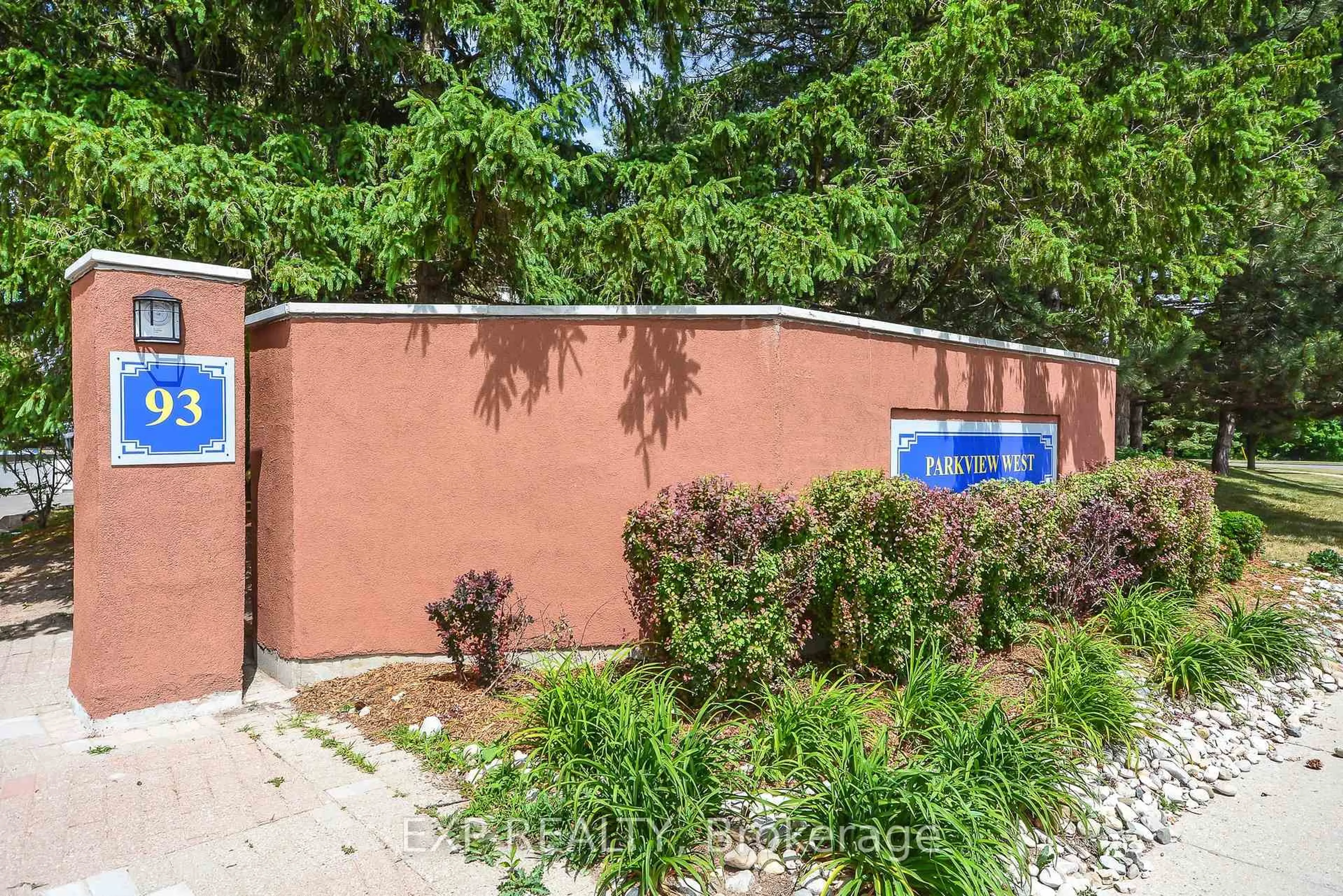 Unknown for 93 Westwood Rd #301, Guelph Ontario N1H 7J7