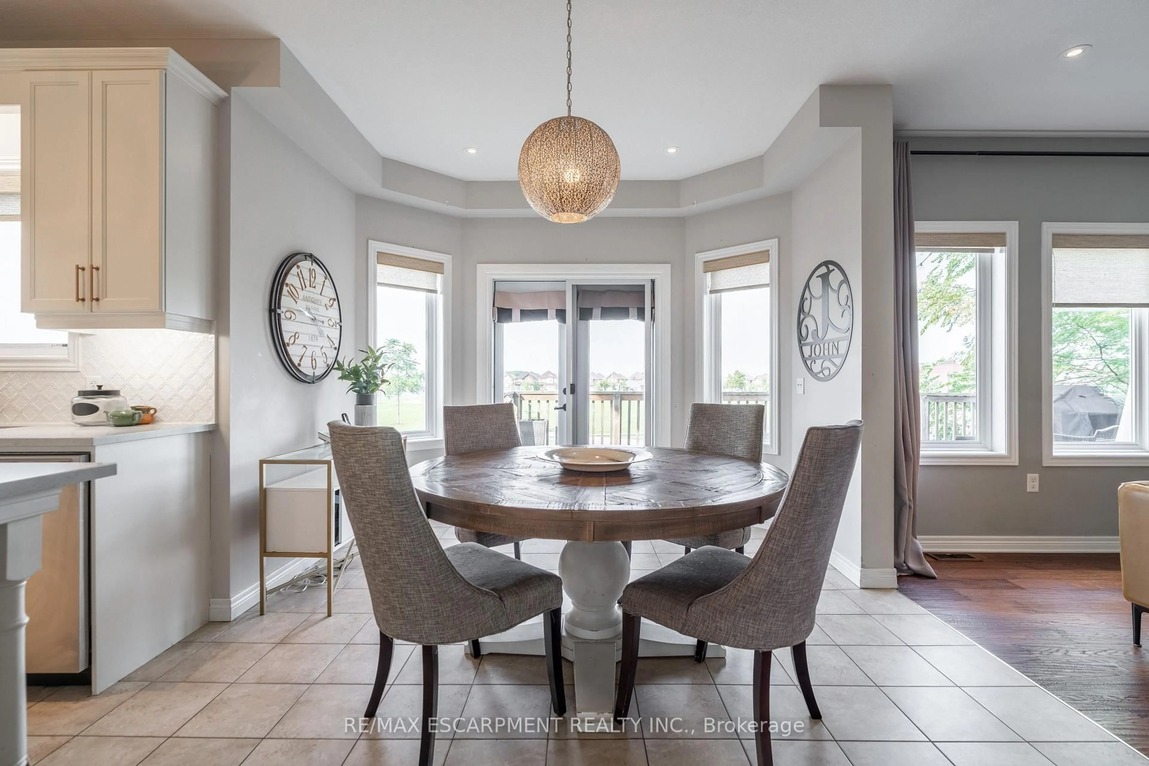Dining room, ceramic/tile floor for 51 Showcase Dr, Hamilton Ontario L0R 1P0
