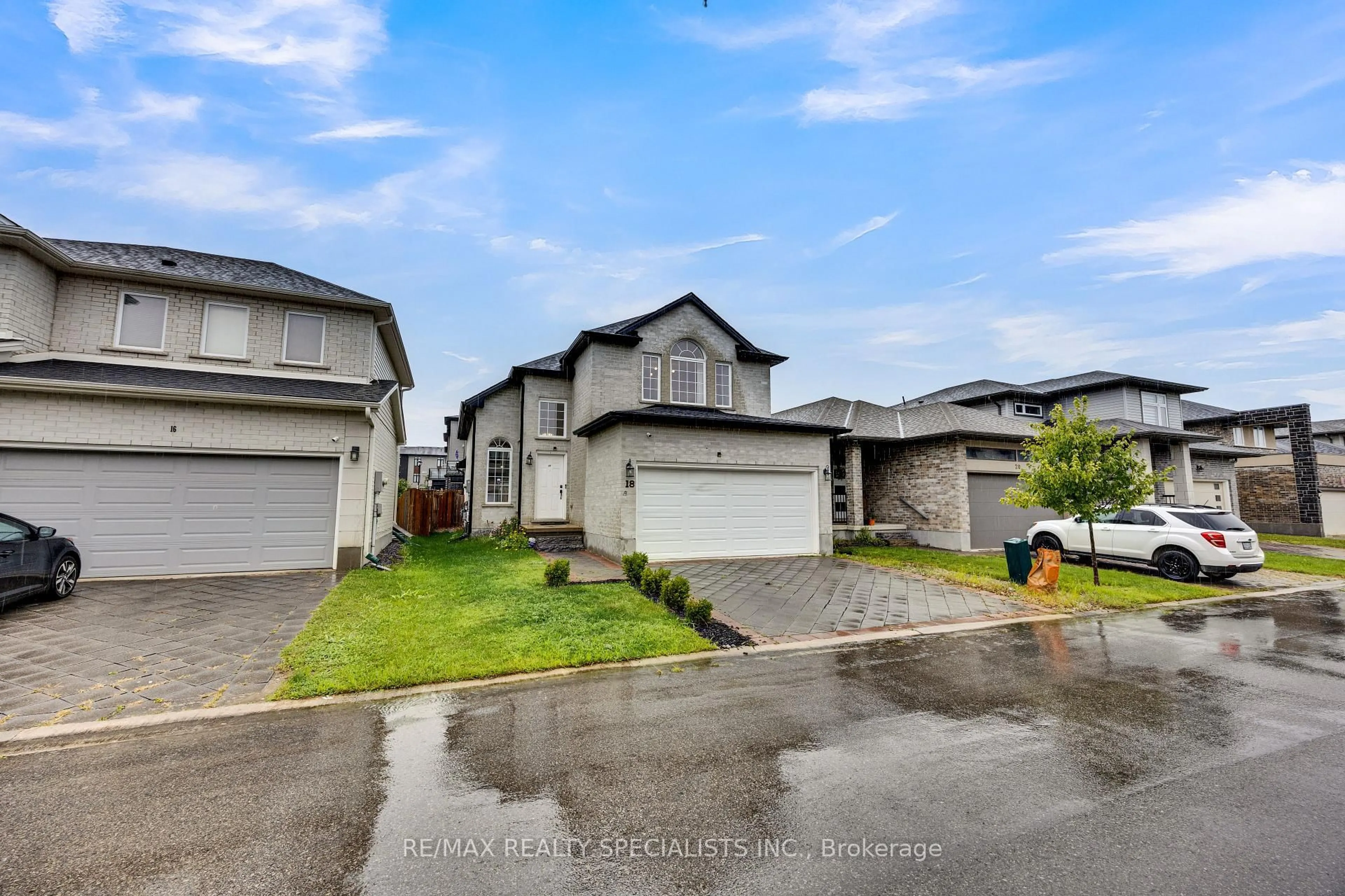 A pic from outside/outdoor area/front of a property/back of a property/a pic from drone, street for 3270 Singleton Ave #18, London South Ontario N6L 0E5