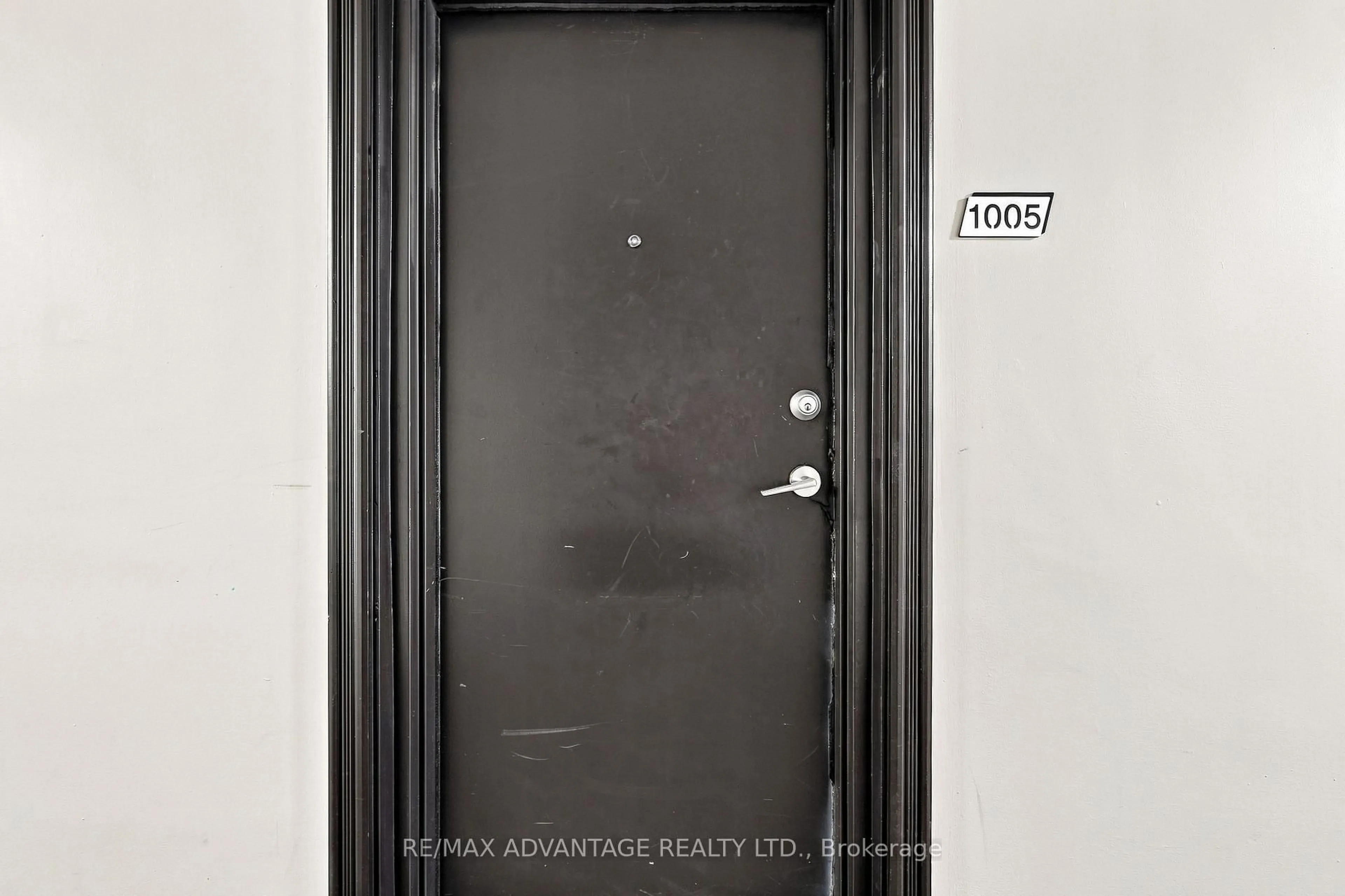 Unknown for 931 Wonderland Rd #1005, London South Ontario N6K 2X6