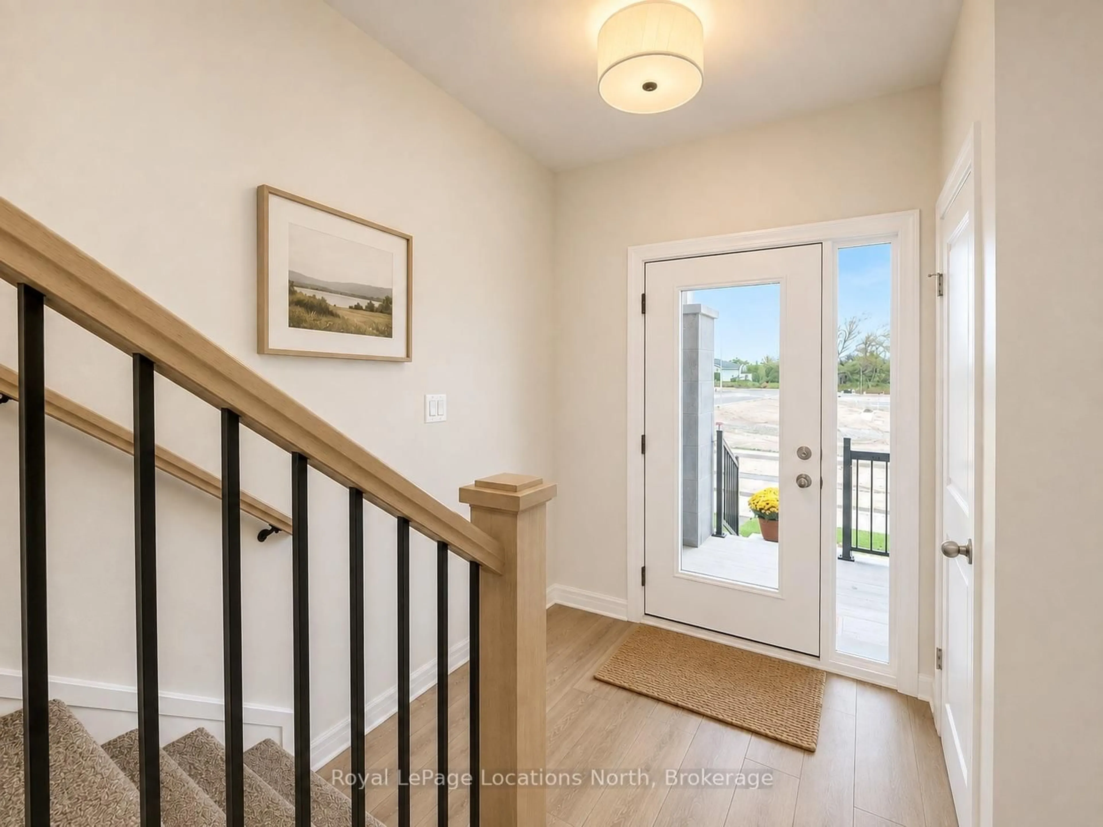 Indoor entryway for 3 Driftwood Lane, Meaford Ontario N4L 0A0