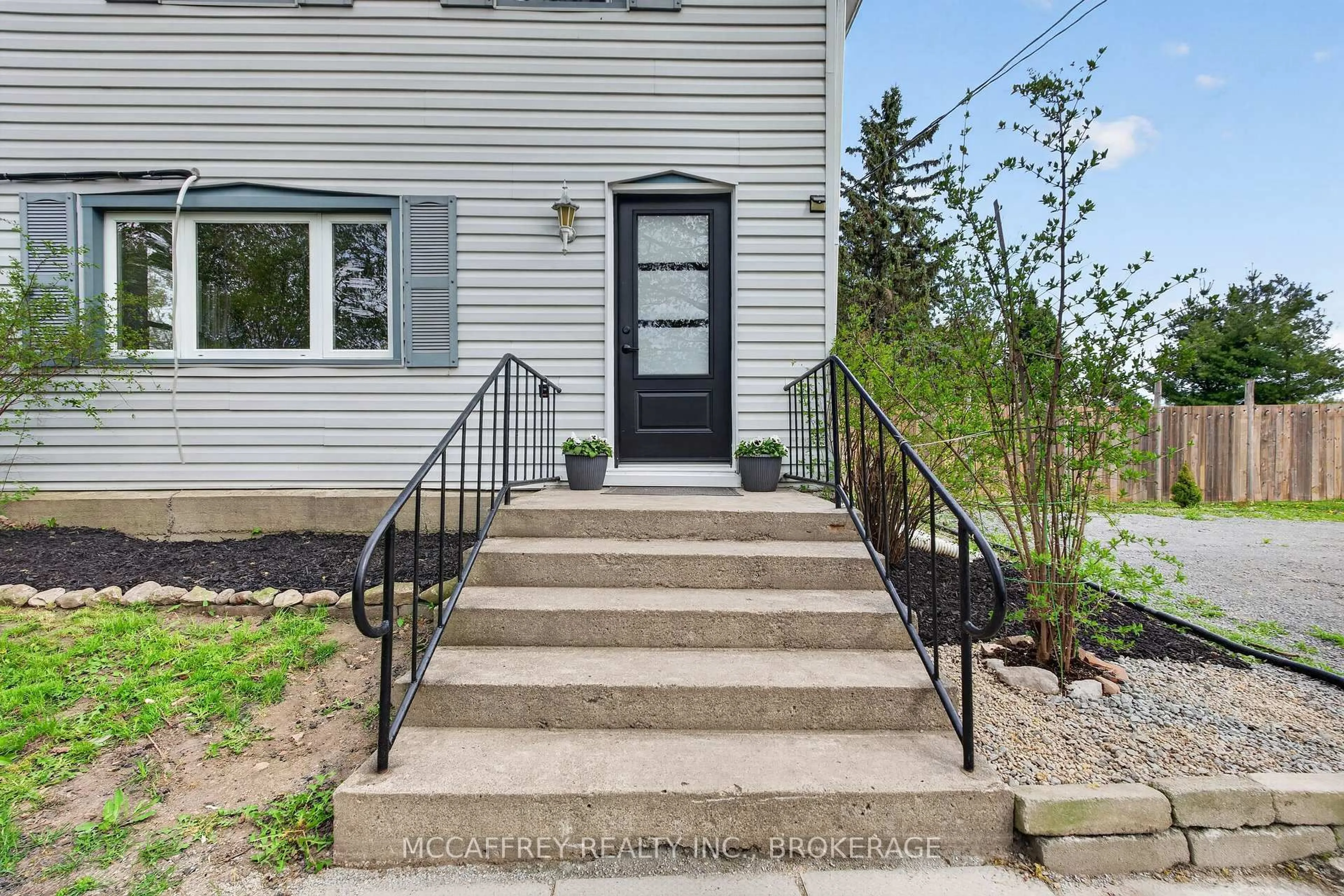 Unknown for 476 Hoards Rd, Stirling Ontario K0K 3E0