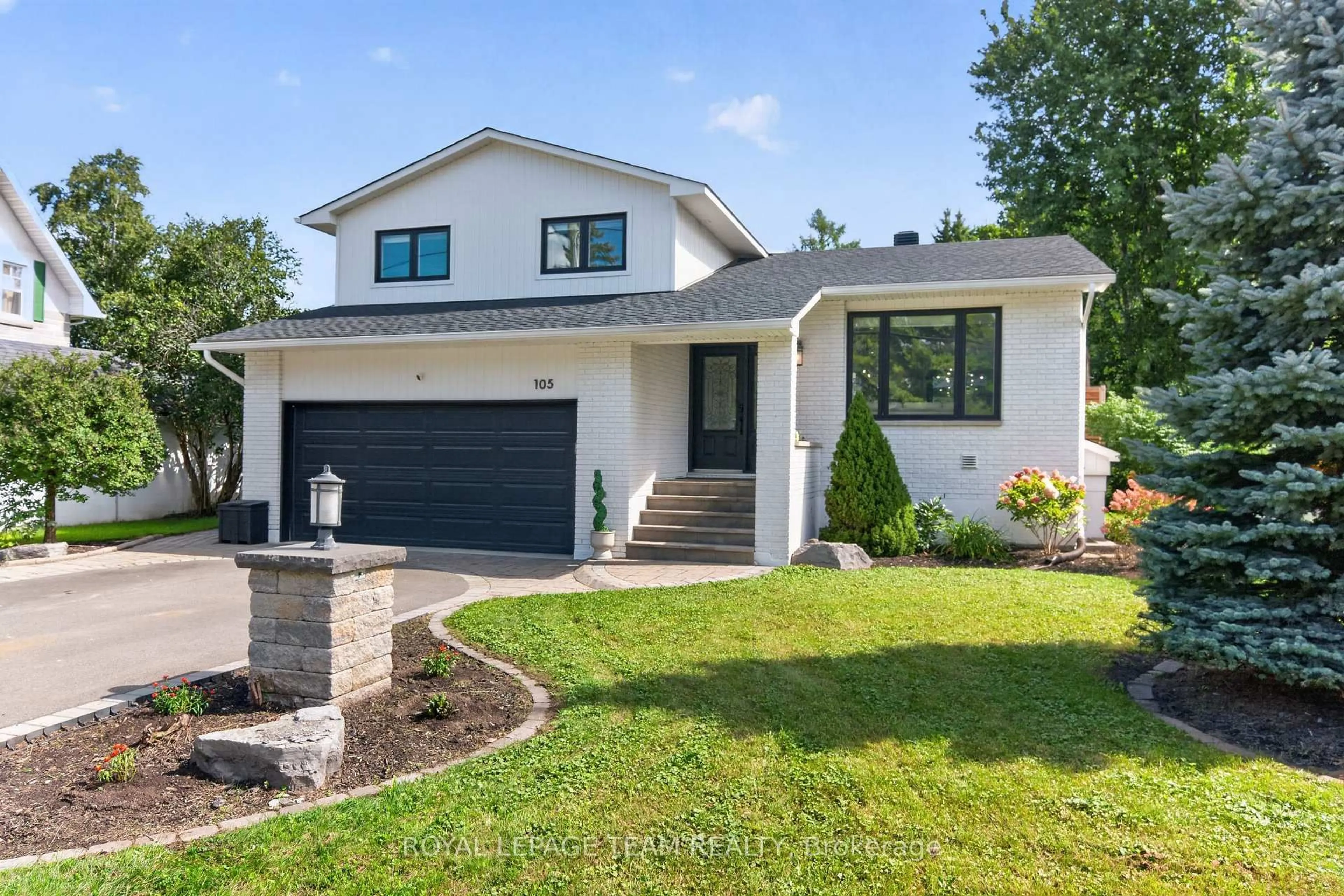 Home with vinyl exterior material, street for 105 Brae Cres, Ottawa Ontario K2S 1P1