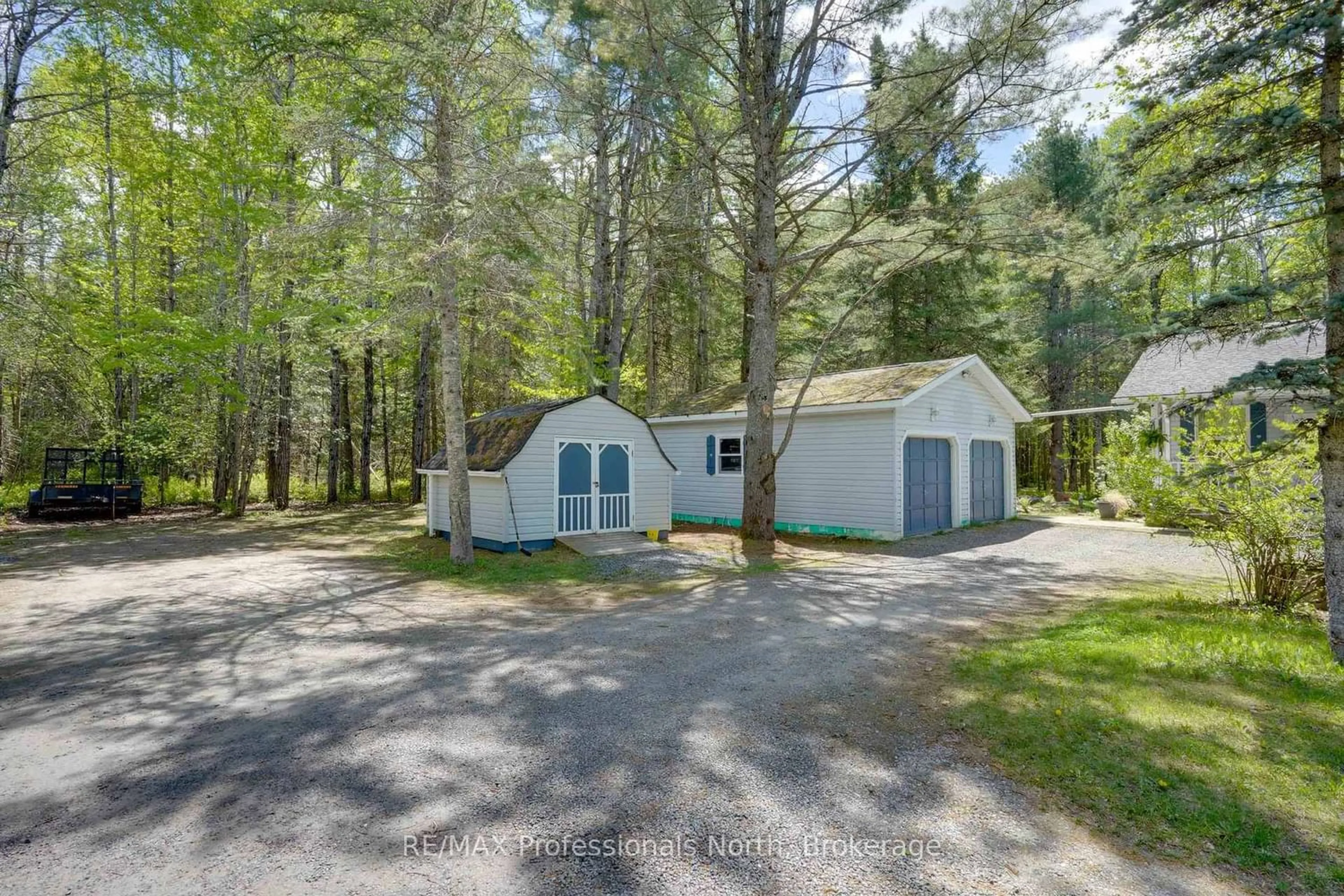 Unknown for 2593 Brunel Rd, Huntsville Ontario P1H 2J3