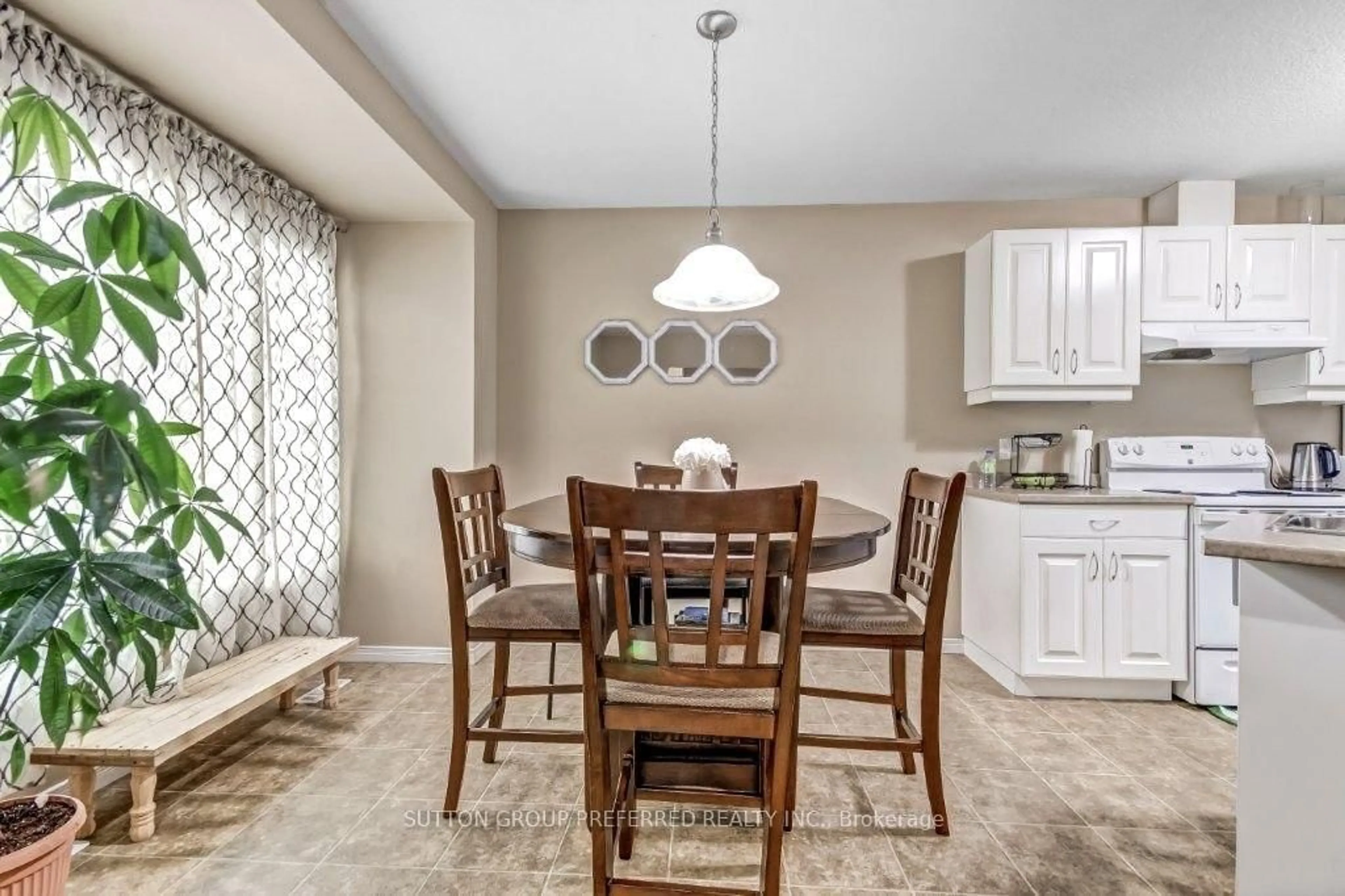 Dining room, unknown for 2145 North Routledge Park #8, London North Ontario N6G 0J8