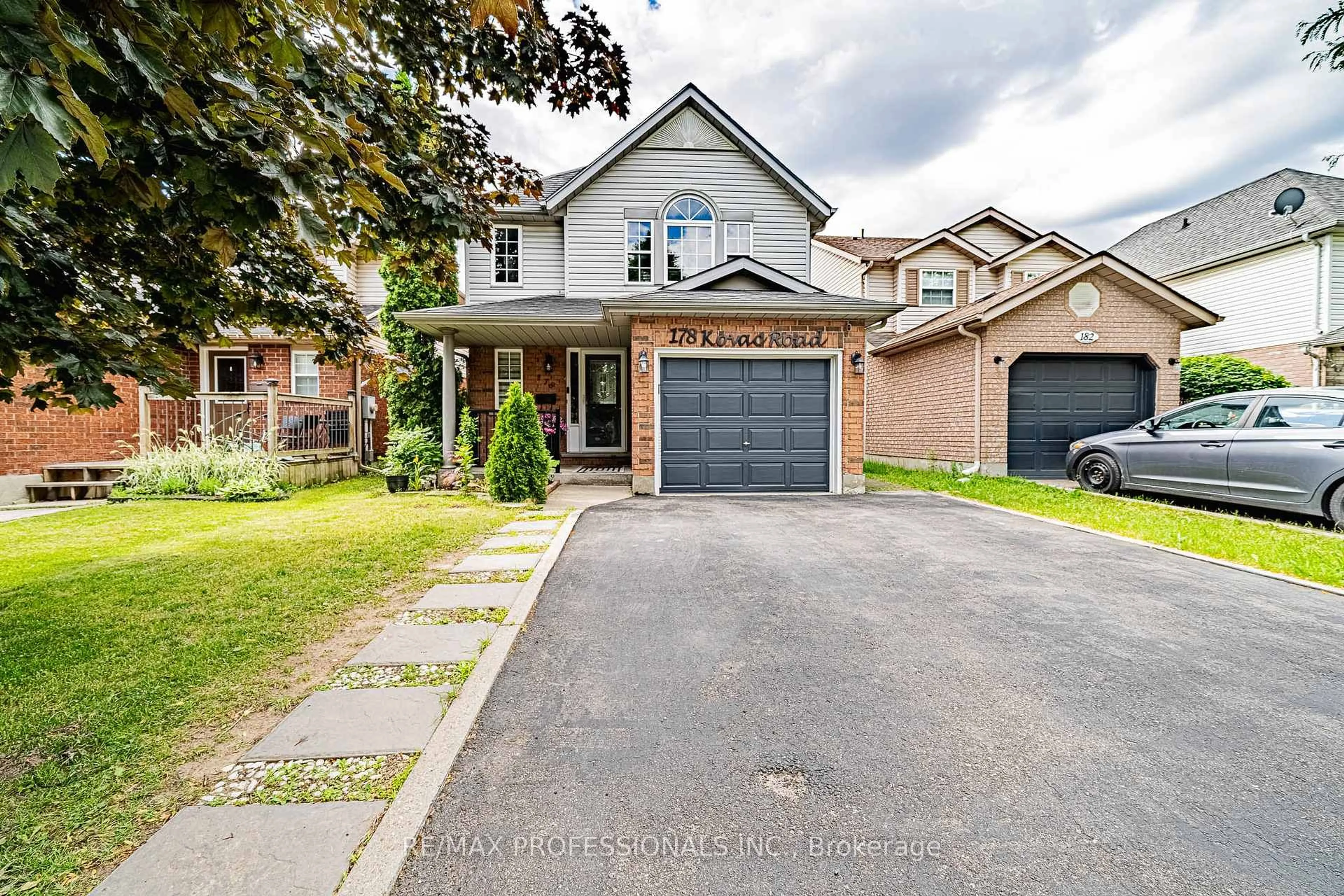 Home with brick exterior material, street for 178 Kovac Rd, Cambridge Ontario N1R 8K3