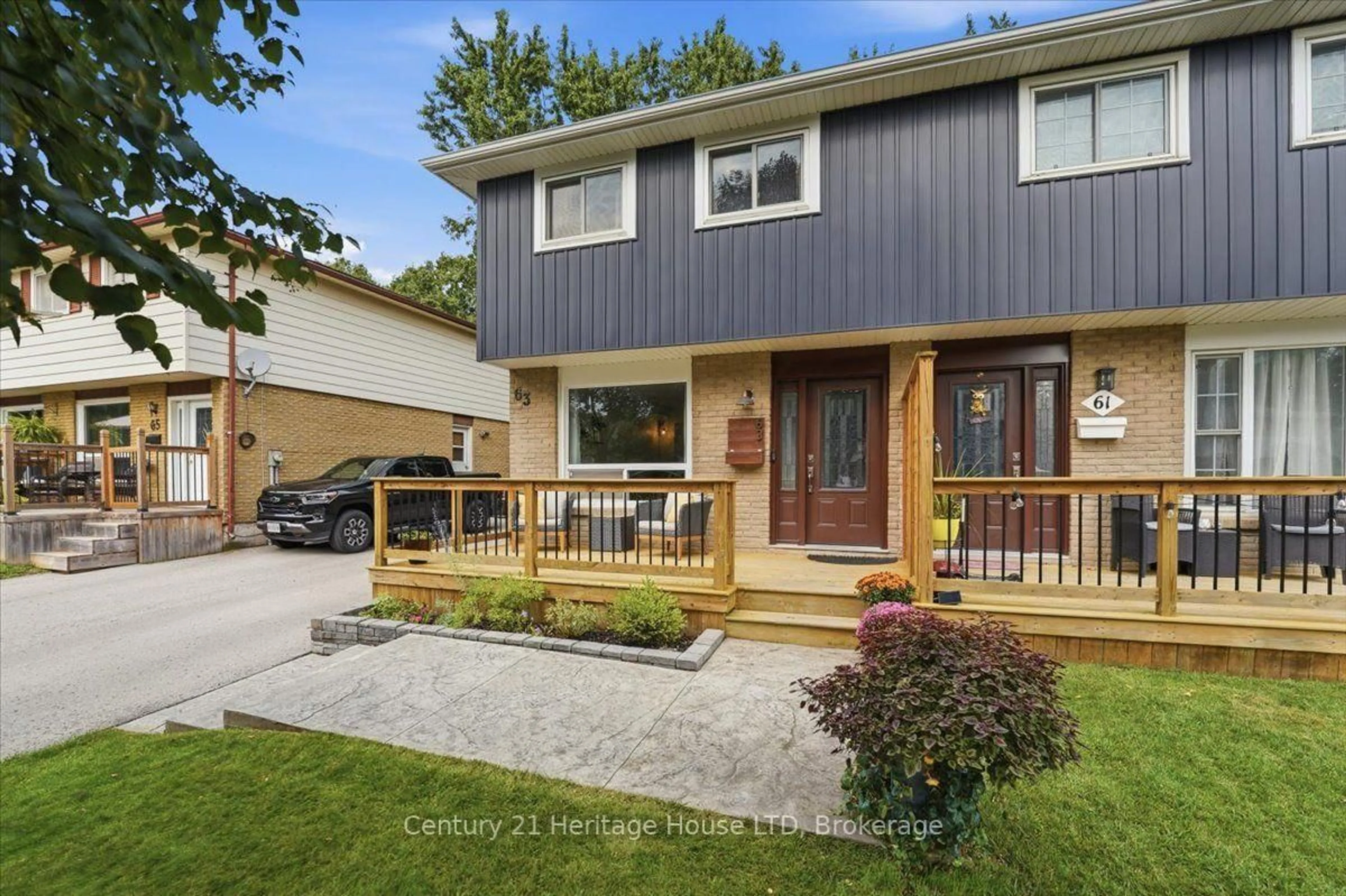 Home with vinyl exterior material, street for 63 Silvan Dr, Welland Ontario L3C 6C1