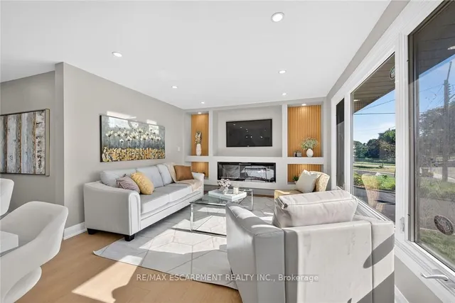 135 NUGENT Dr, Hamilton 5