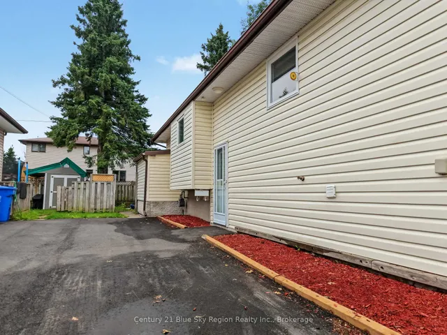 643 Robarts Ave, North Bay 5