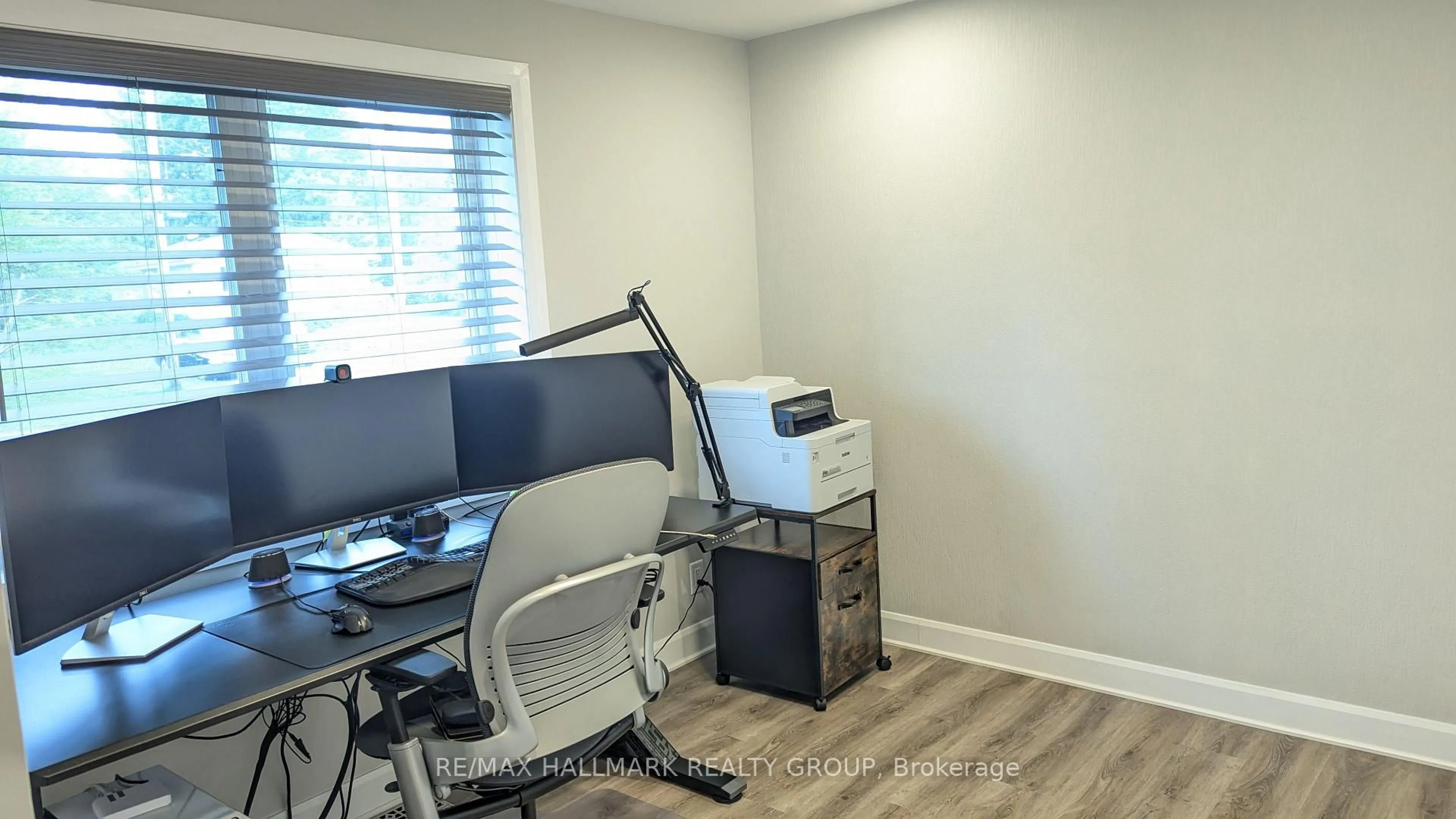 A pic of a room for 13 Bathurst St, Kanata Ontario K2W 1A7