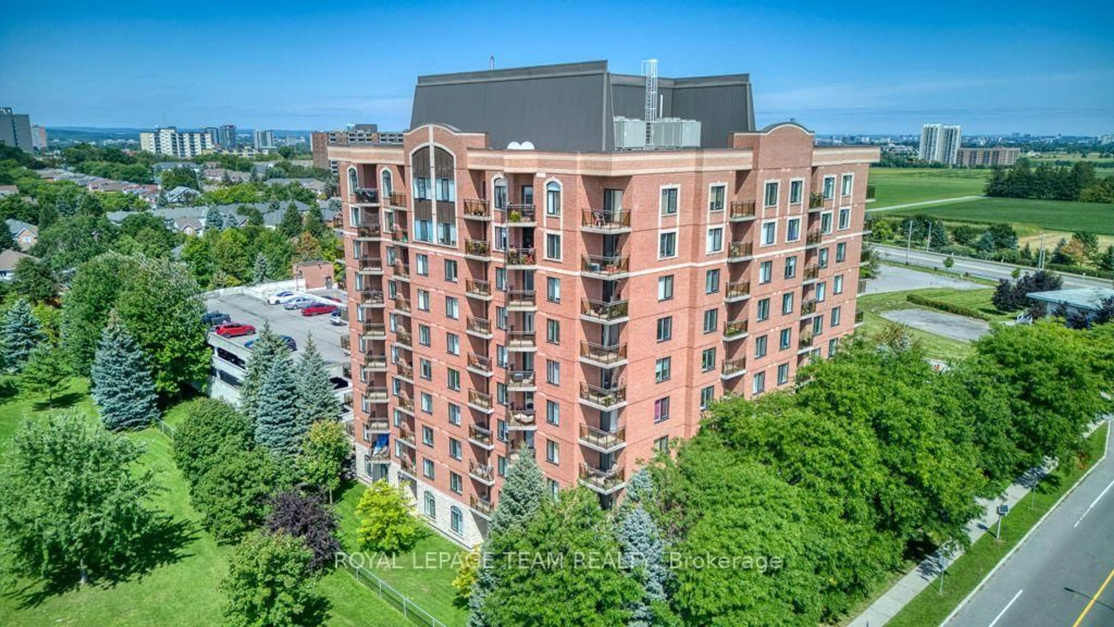 A pic from outside/outdoor area/front of a property/back of a property/a pic from drone, city buildings view from balcony for 310 Central Park Dr #2H, Ottawa Ontario K2C 4G4