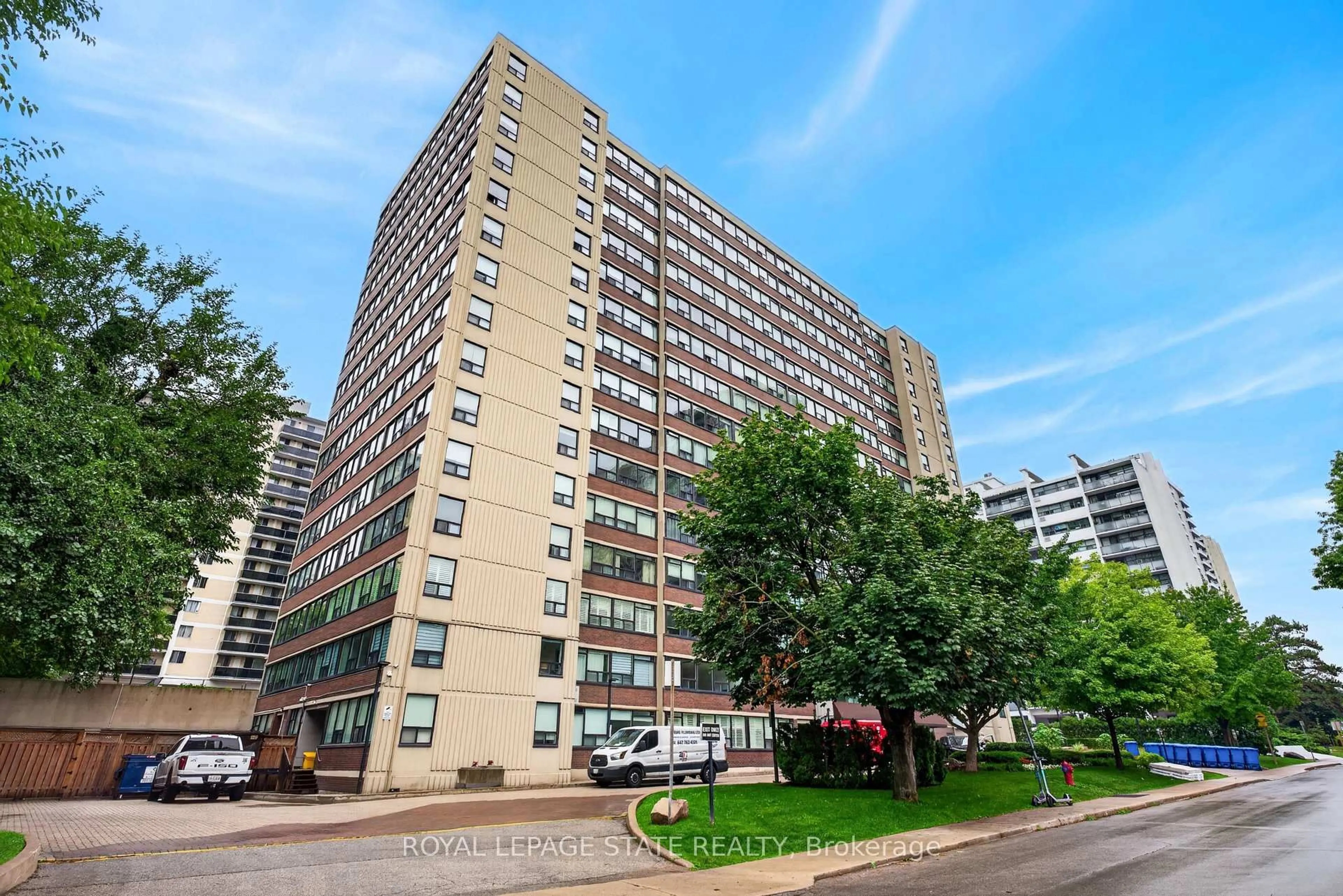 Patio, unknown for 120 Duke St #1106, Hamilton Ontario L8P 4T1