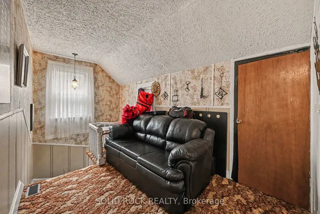 85 Renfrew Ave, Renfrew 4
