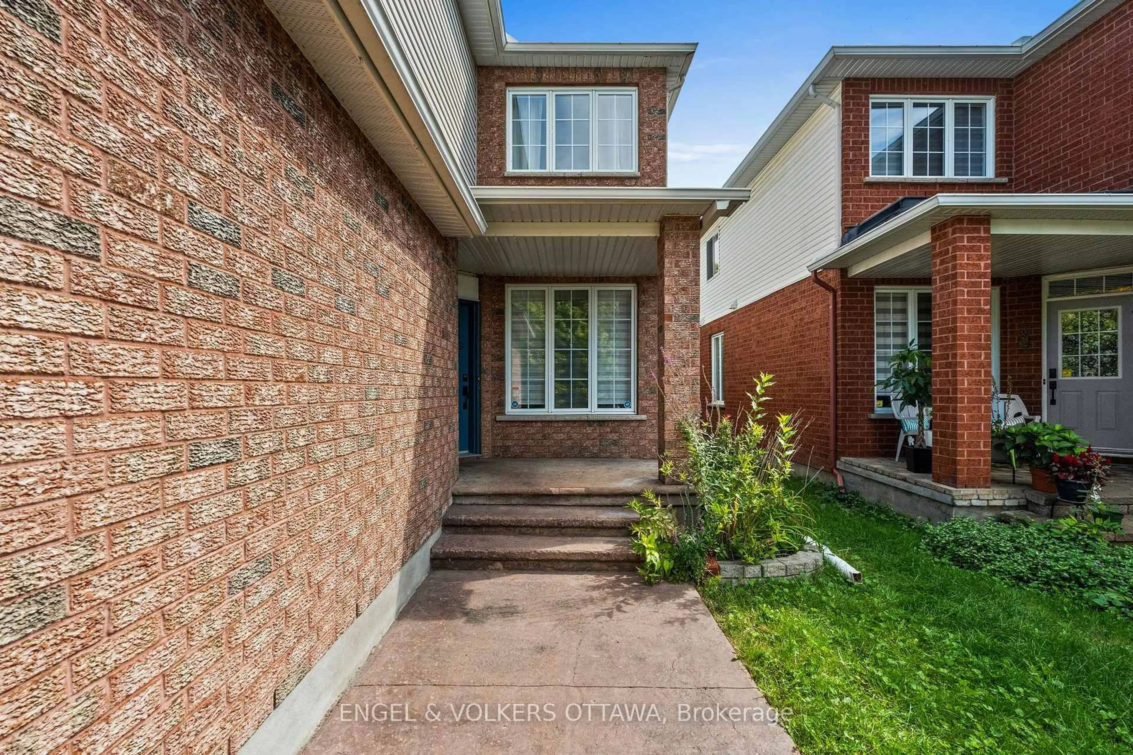 Home with brick exterior material, street for 1121 Rocky Harbour Cres, Ottawa Ontario K1V 1V4