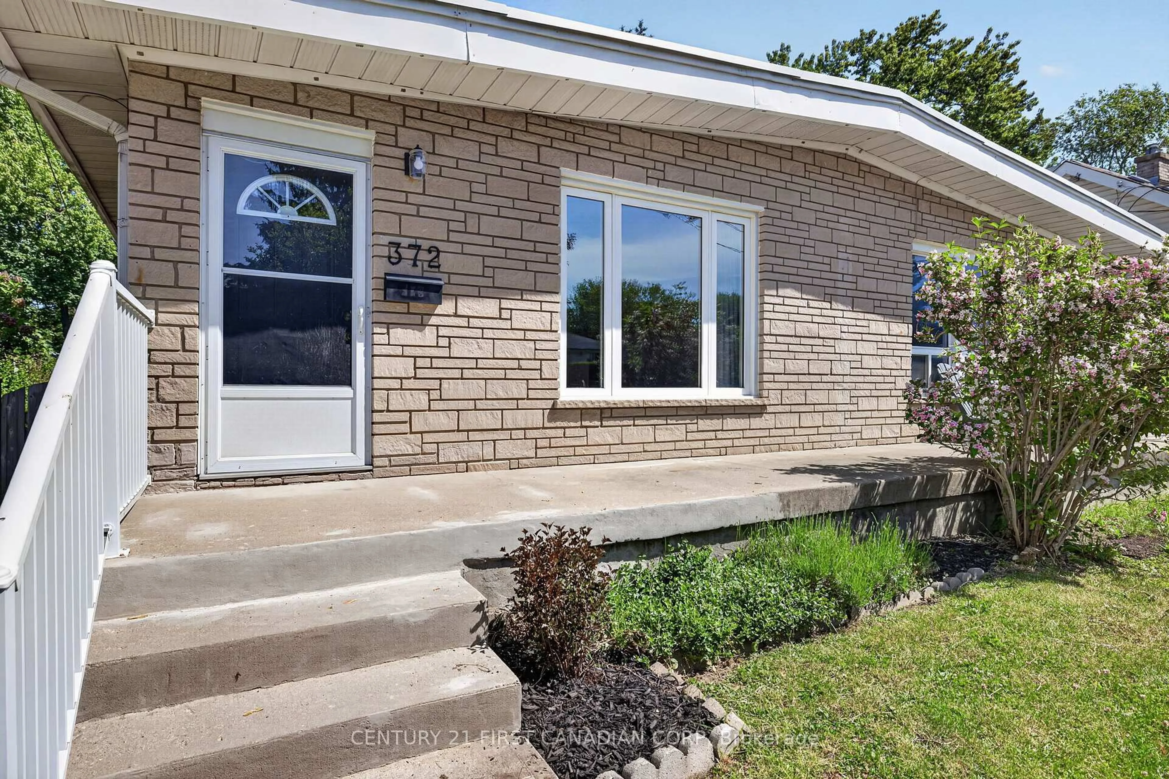 Home with brick exterior material, street for 372 Dieppe St, London South Ontario N5Z 3A6