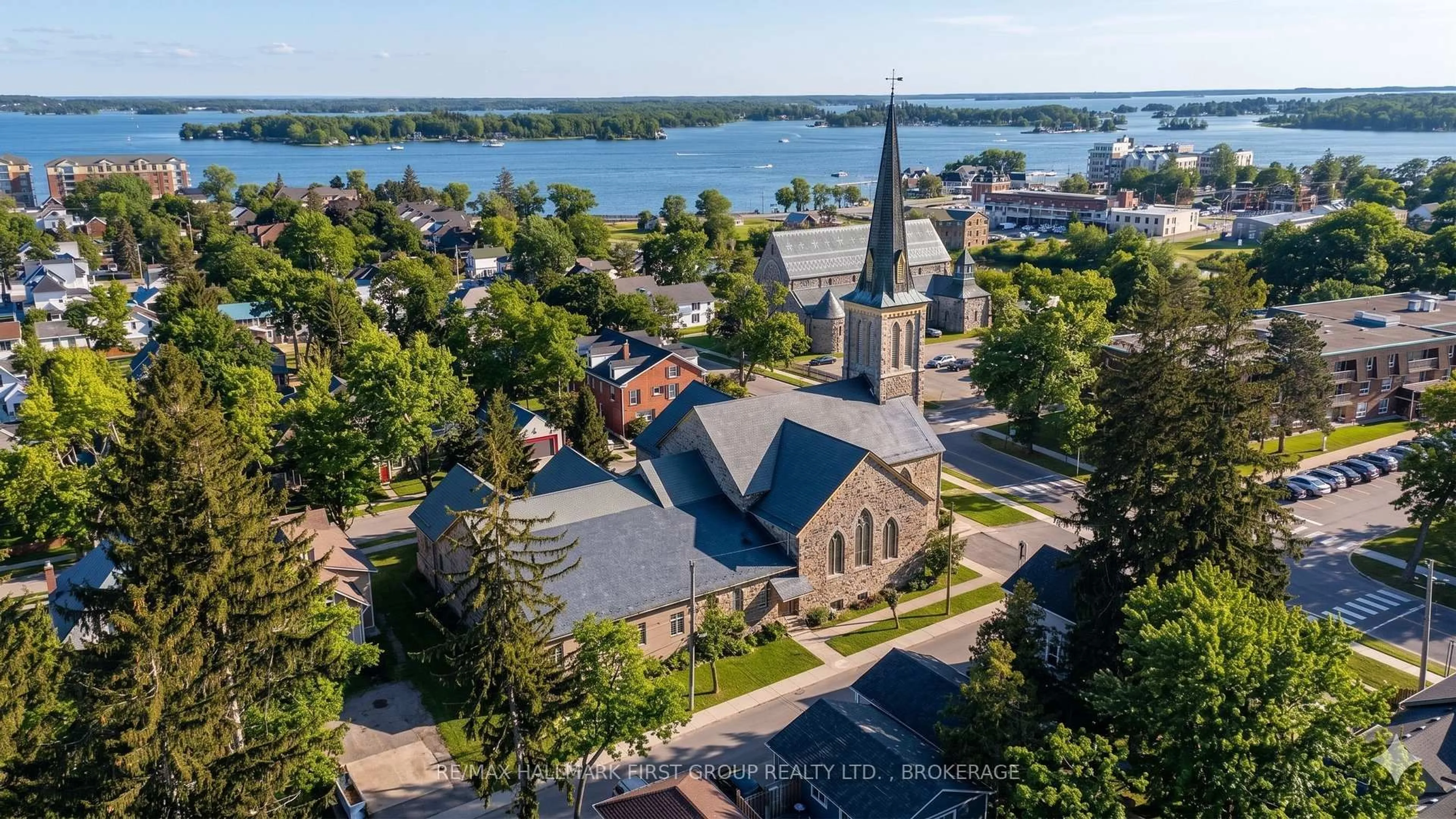 A pic from outside/outdoor area/front of a property/back of a property/a pic from drone, water/lake/river/ocean view for 175 Stone St, Gananoque Ontario K7G 2A2