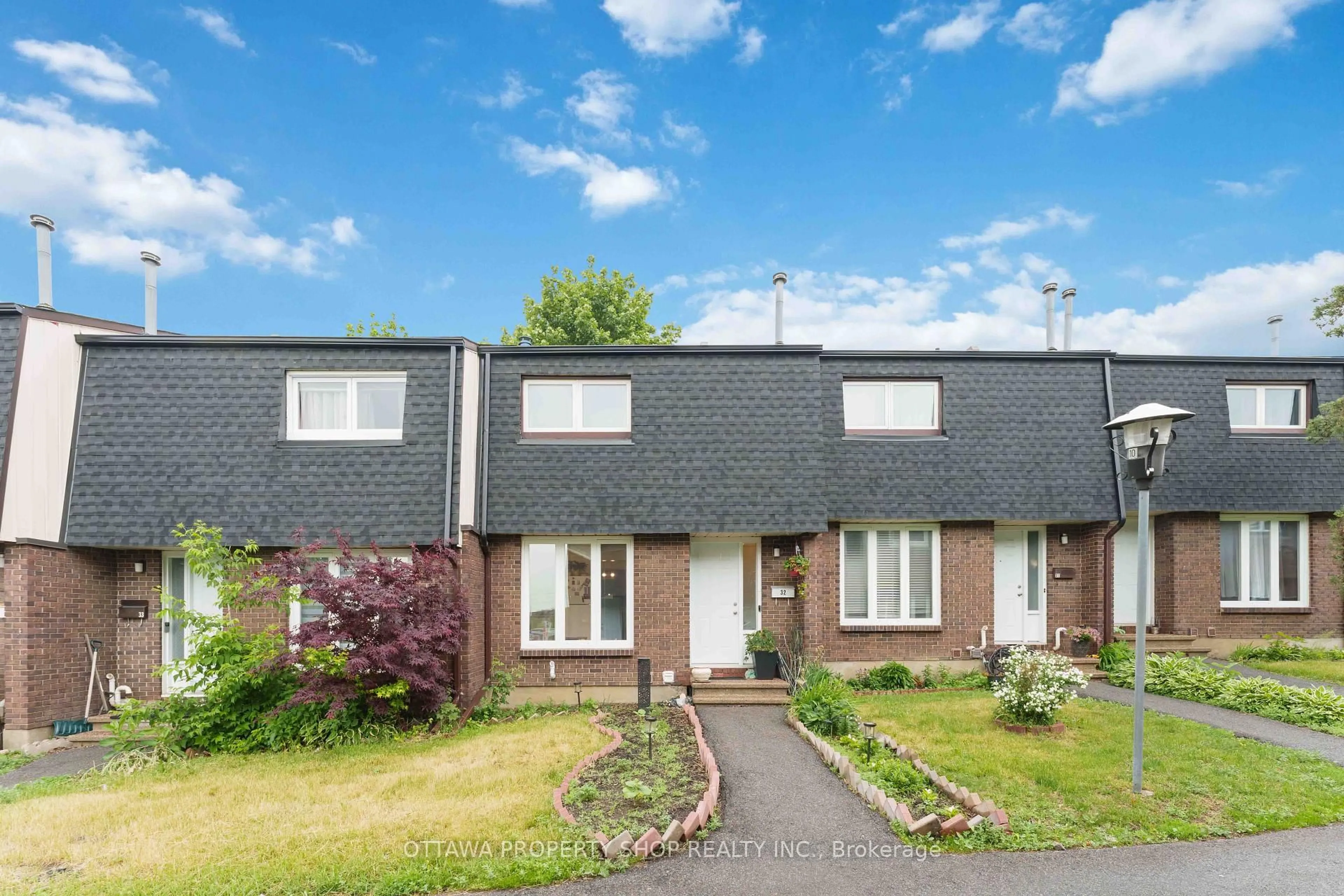 A pic from outside/outdoor area/front of a property/back of a property/a pic from drone, street for 3333 Mccarthy Rd #32, Ottawa Ontario K1V 9X5