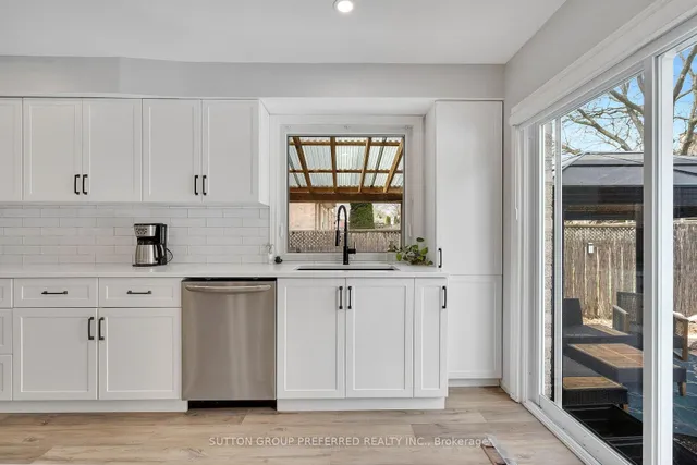 122 Laurel St, London North 4