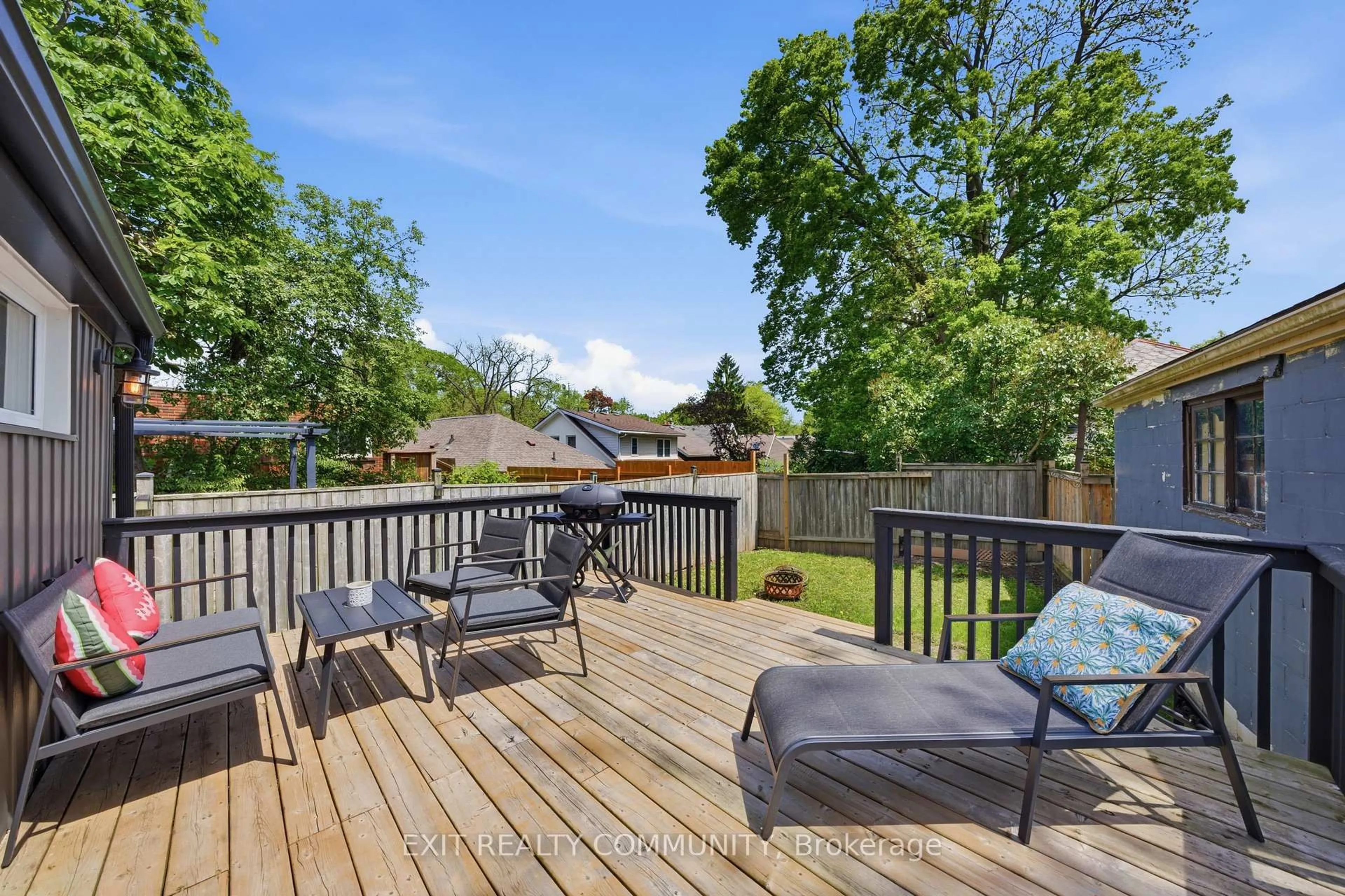 Patio, water/lake/river/ocean view for 20 Wharncliffe Rd, London South Ontario N6J 2J4