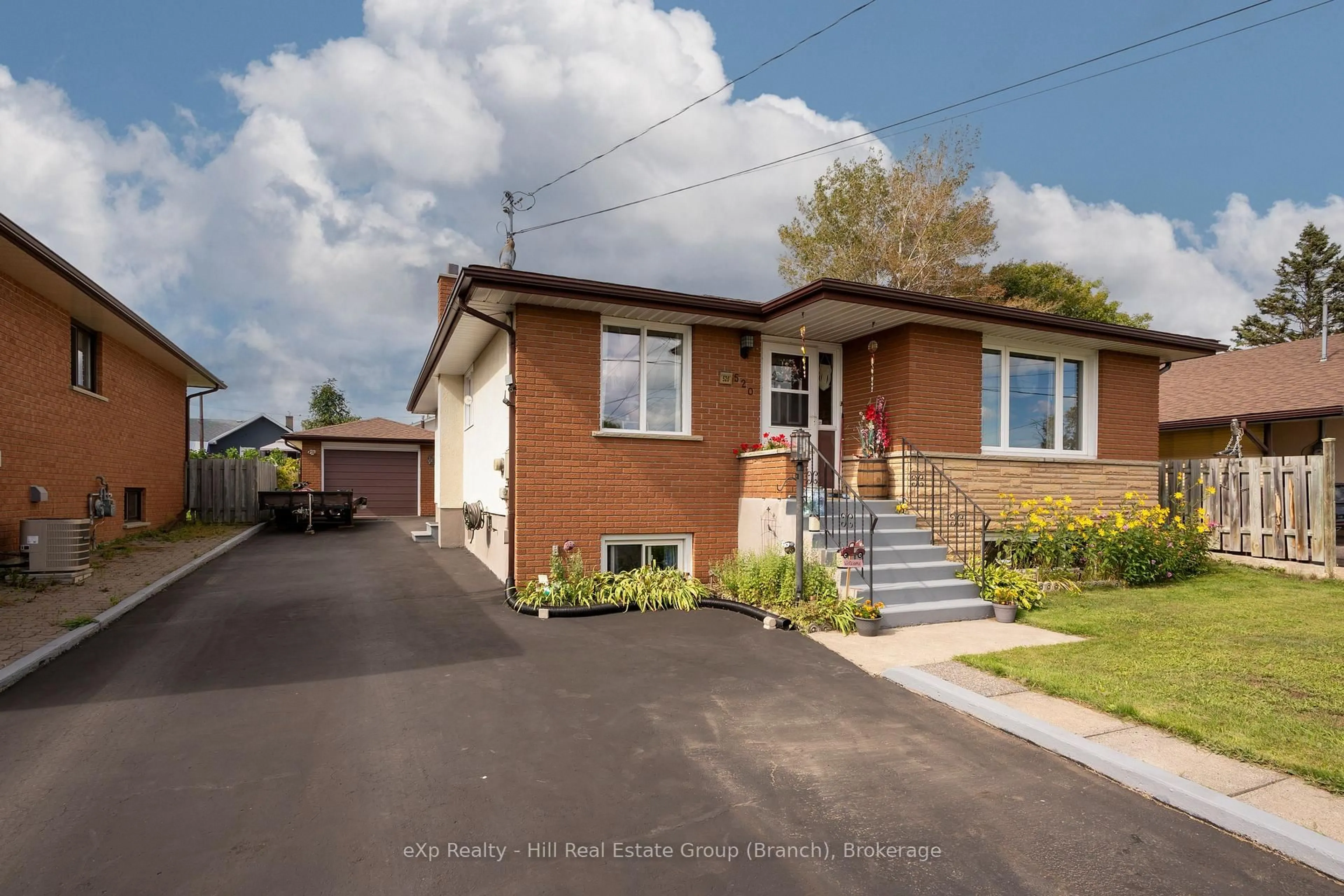 Home with brick exterior material, street for 520 Dublin Ave, Thunder Bay Ontario P7B 5A3