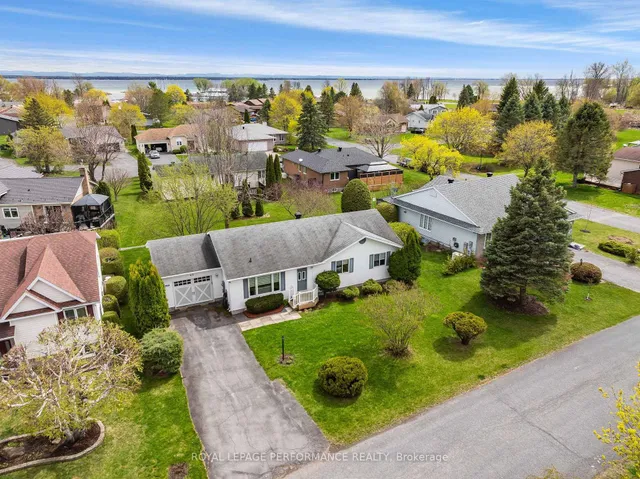6277 Macrae Crt, South Glengarry 2