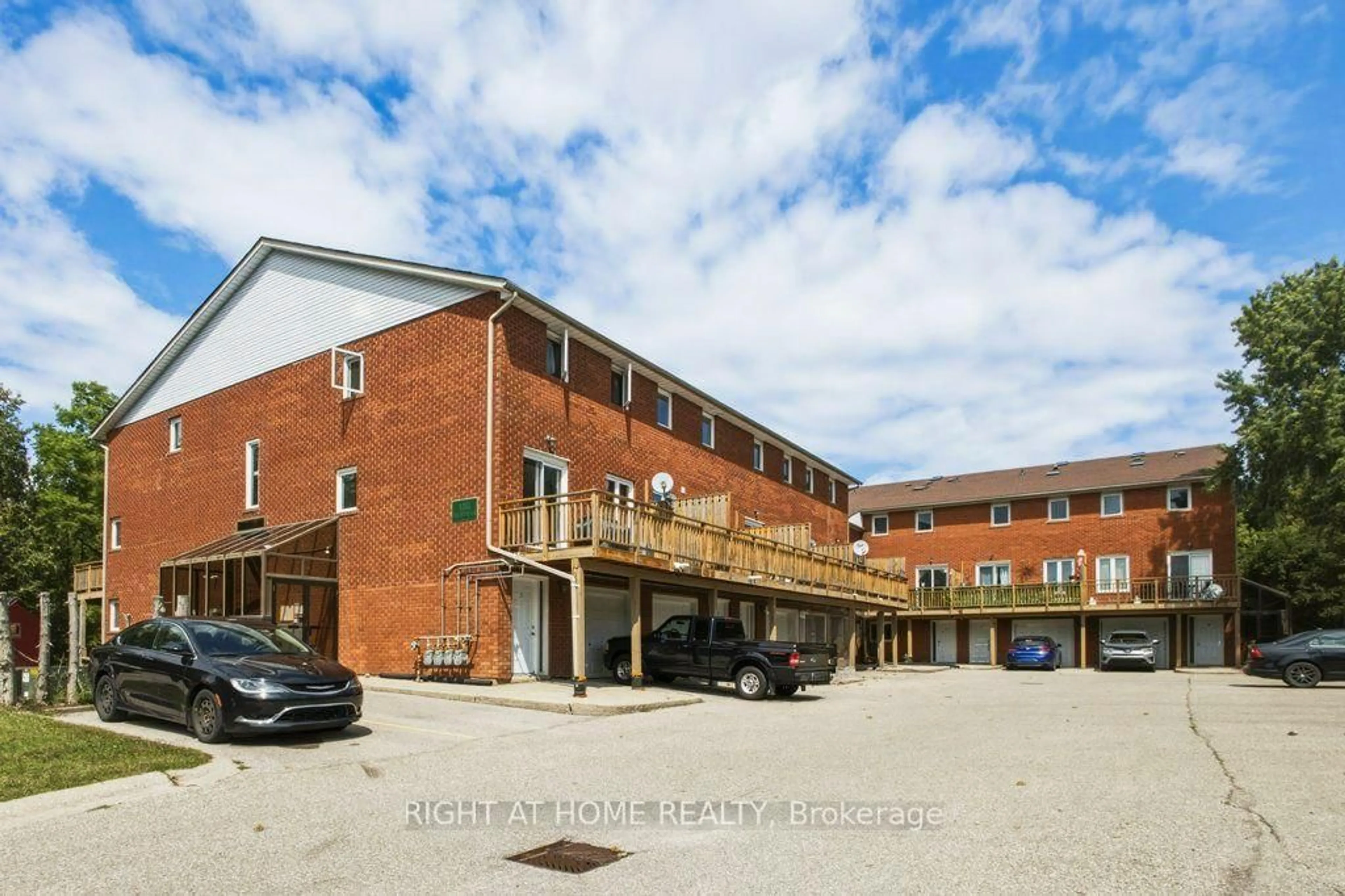 Unknown for 100 Inkerman St #2, Guelph/Eramosa Ontario N0B 2K0