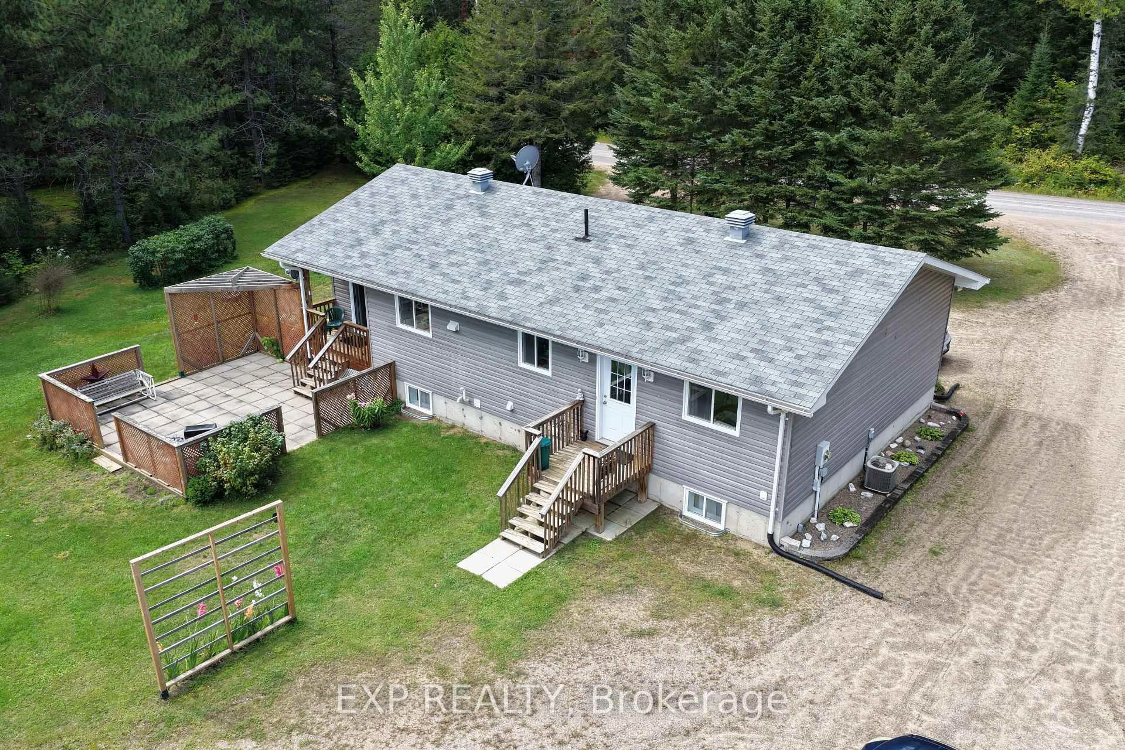 A pic from outside/outdoor area/front of a property/back of a property/a pic from drone, unknown for 716 Cybulski Rd, Barry's Bay Ontario K0J 1B0