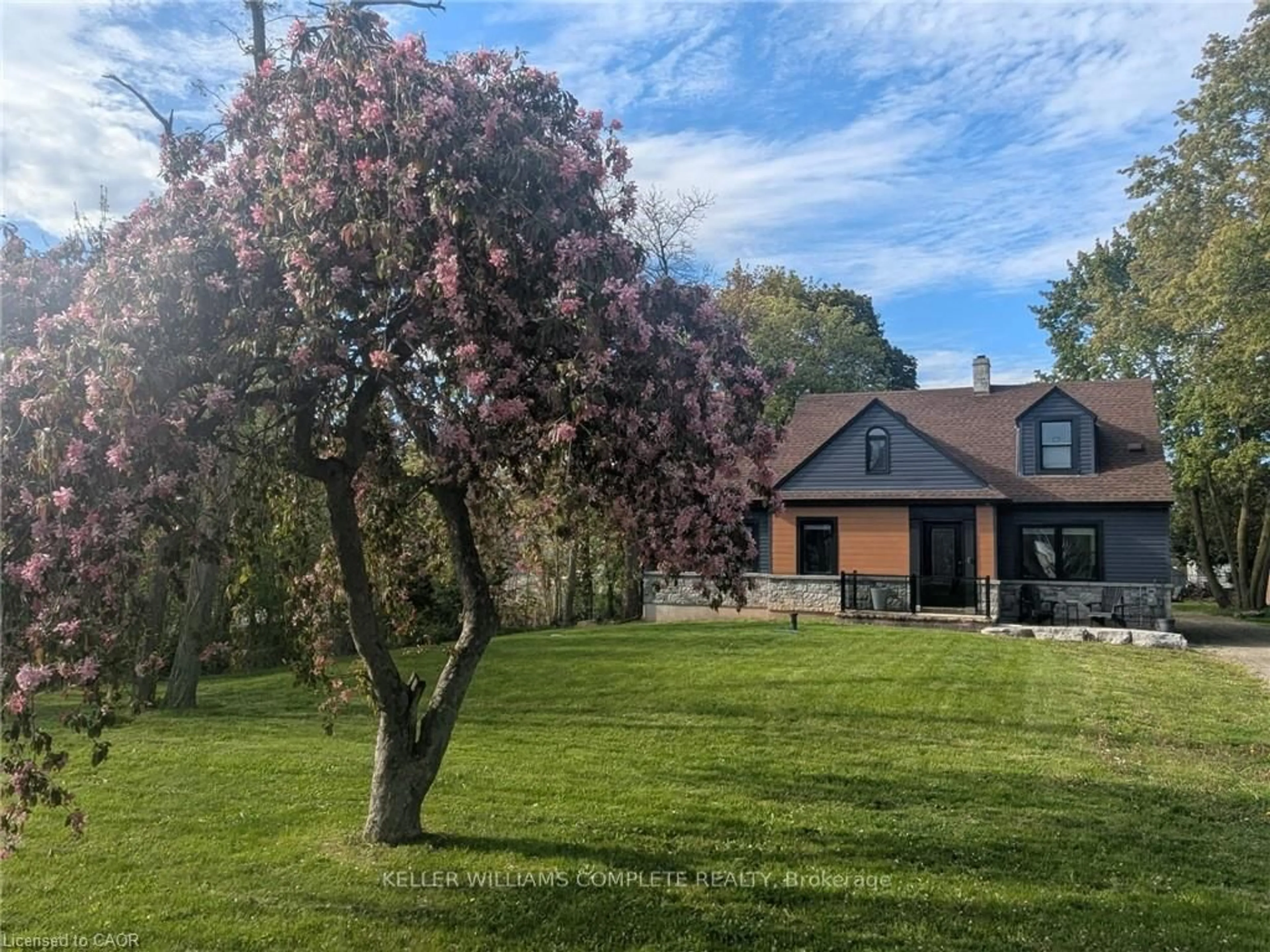 A pic from outside/outdoor area/front of a property/back of a property/a pic from drone, unknown for 1429 HIGHWAY #8 Rd, Hamilton Ontario L8E 5K8