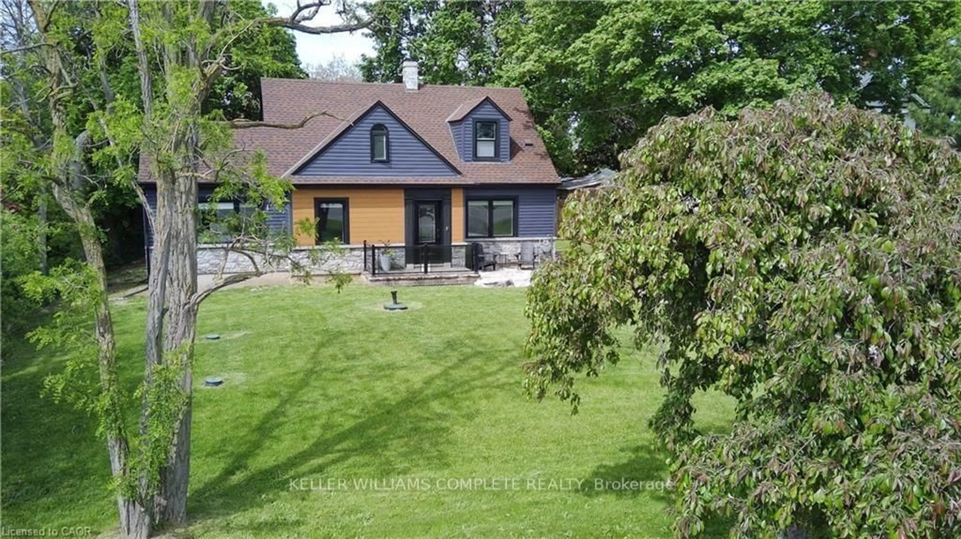 A pic from outside/outdoor area/front of a property/back of a property/a pic from drone, unknown for 1429 HIGHWAY #8 Rd, Hamilton Ontario L8E 5K8