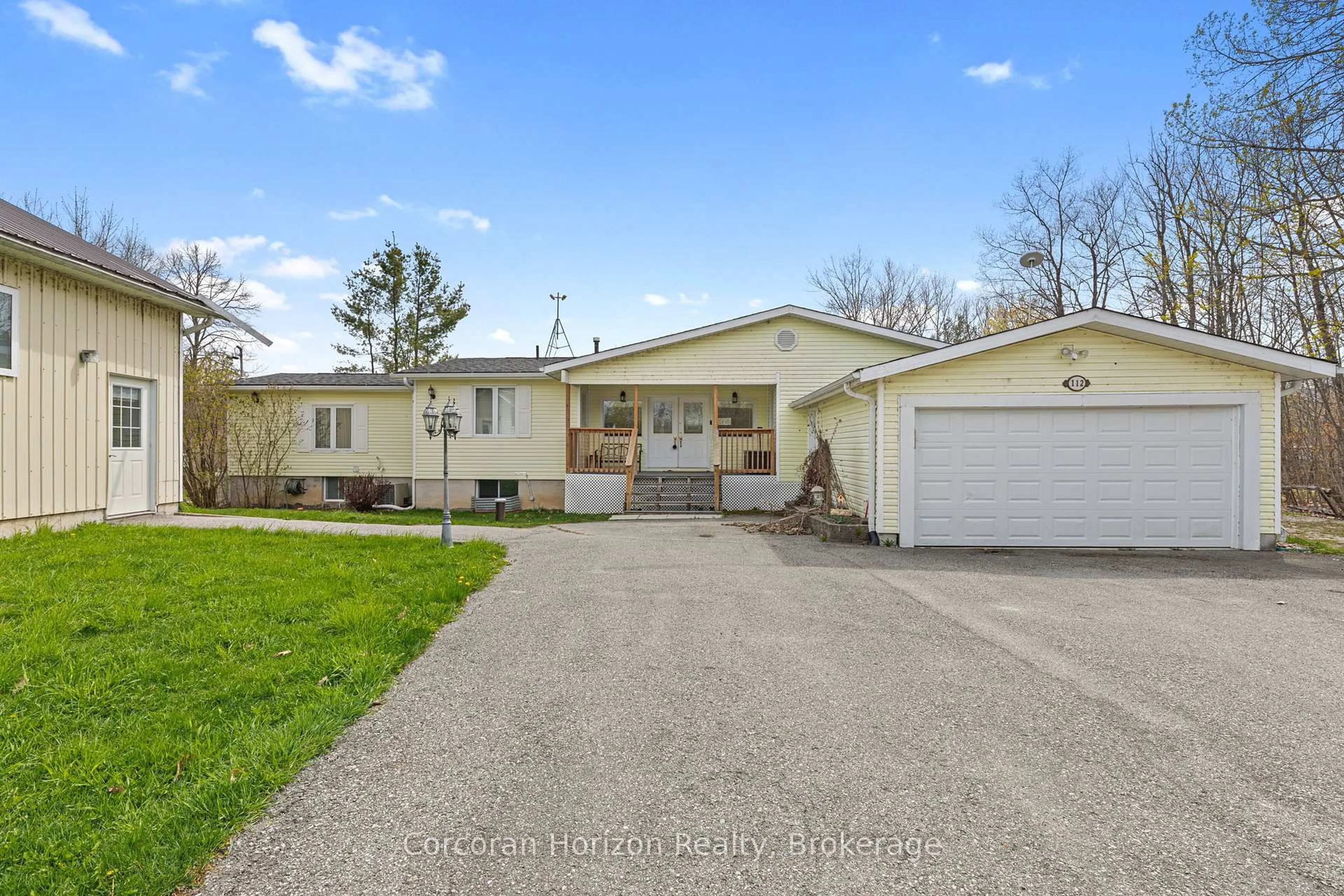 A pic from outside/outdoor area/front of a property/back of a property/a pic from drone, street for 112 Heath Valley Tr, Georgian Bay Ontario L0K 1S0